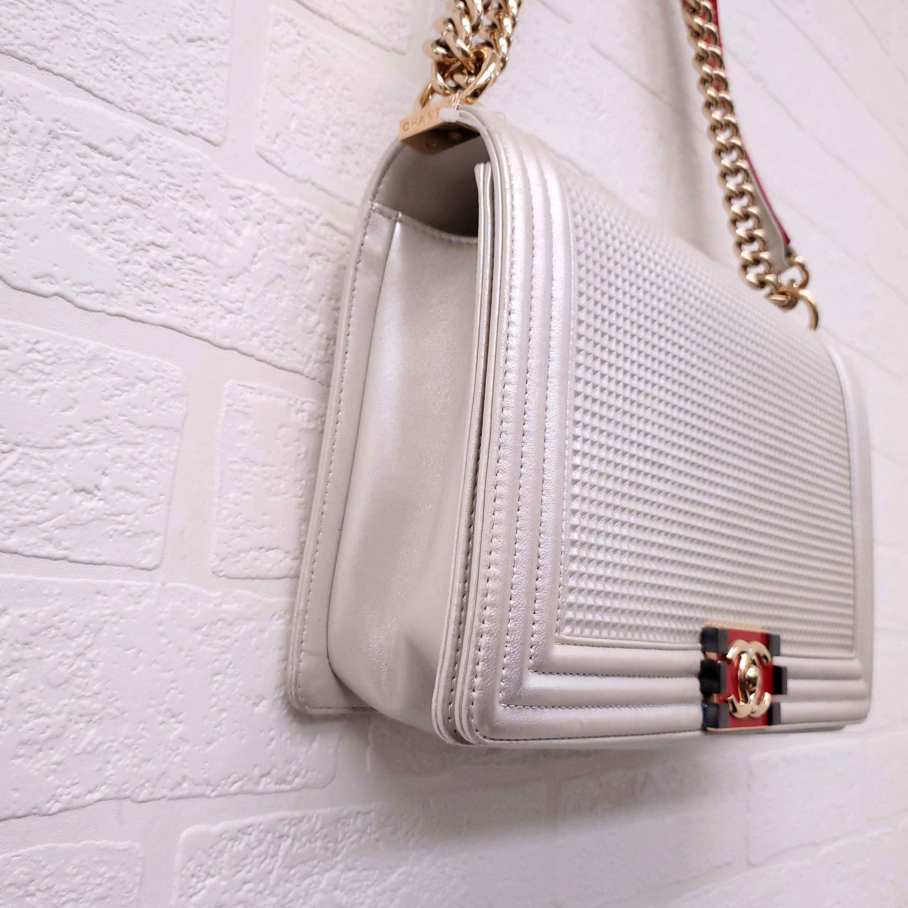 CHANEL CREAM AND RED CUBE BOY JUMBO FLAP BAG