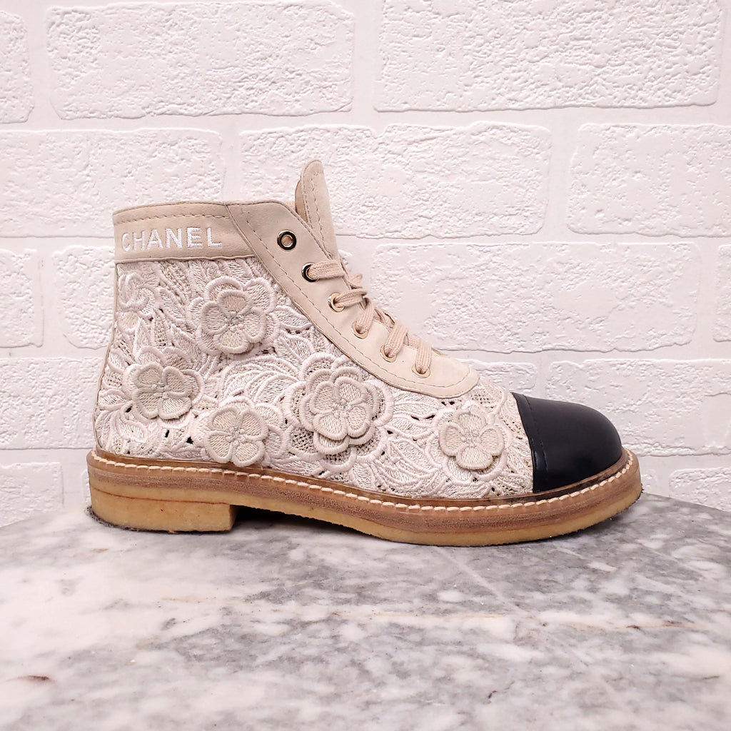 CHANEL CREAM FLORAL BLACK CAP TOE ANKLE BOOT - SIZE 39