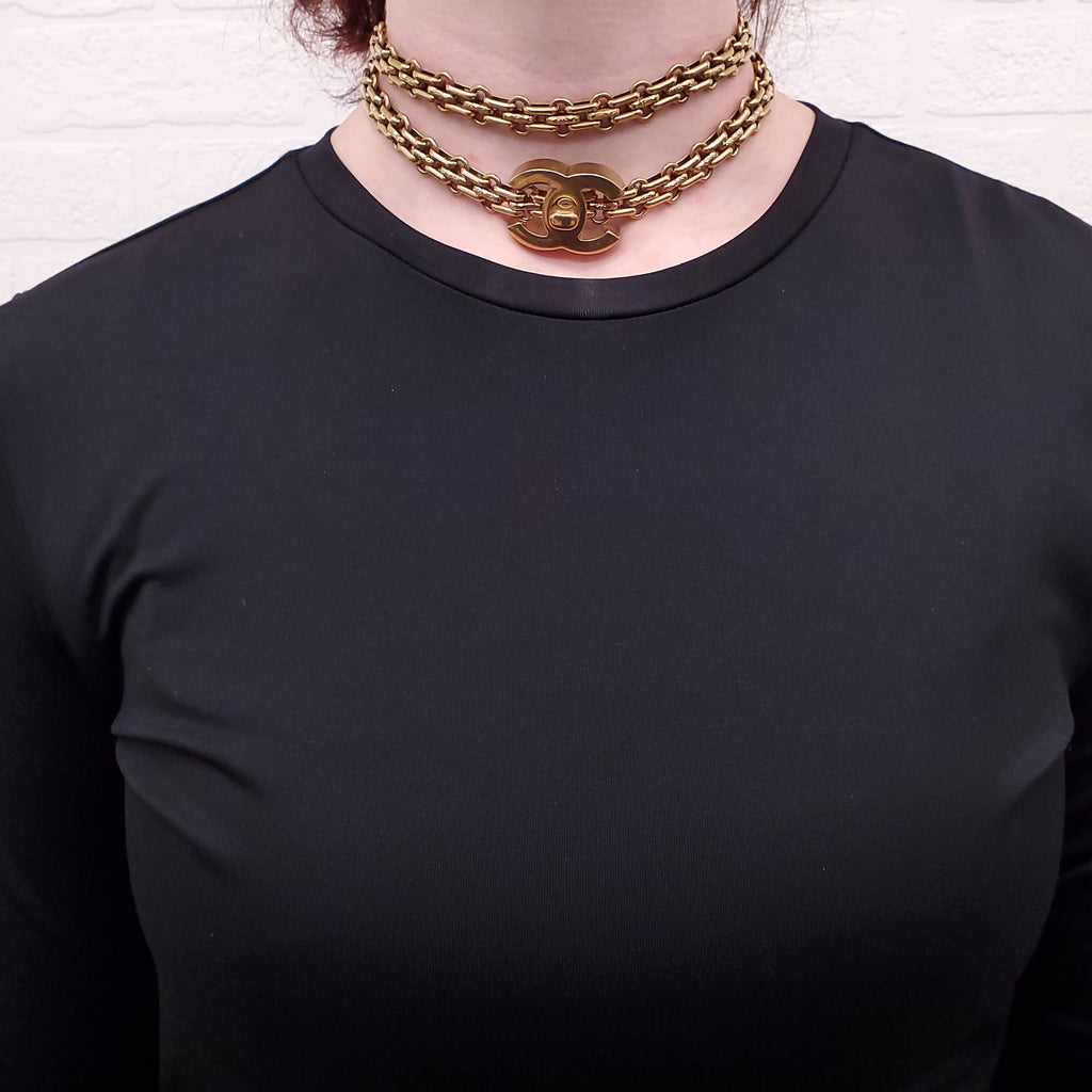 CHANEL GOLD TURNLOCK NECKLACE