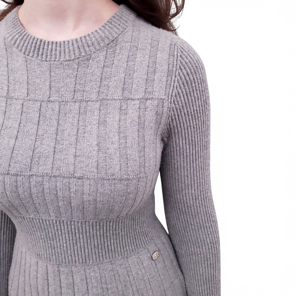CHANEL GREY CASHMERE KNIT PLEATED DRESS  - SIZE 34