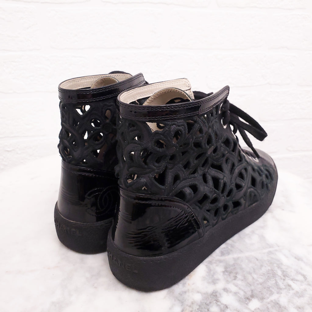 CHANEL LACE BLACK HIGHTOP SNEAKERS - SIZE 40