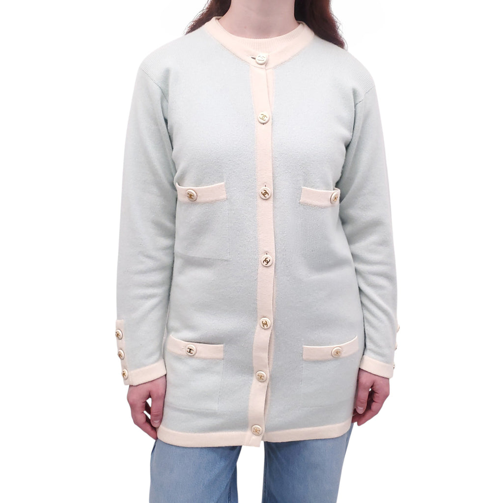 CHANEL LIGHT BLUE AND CREAM CASHMERE SWEATER SET  - SIZE 42