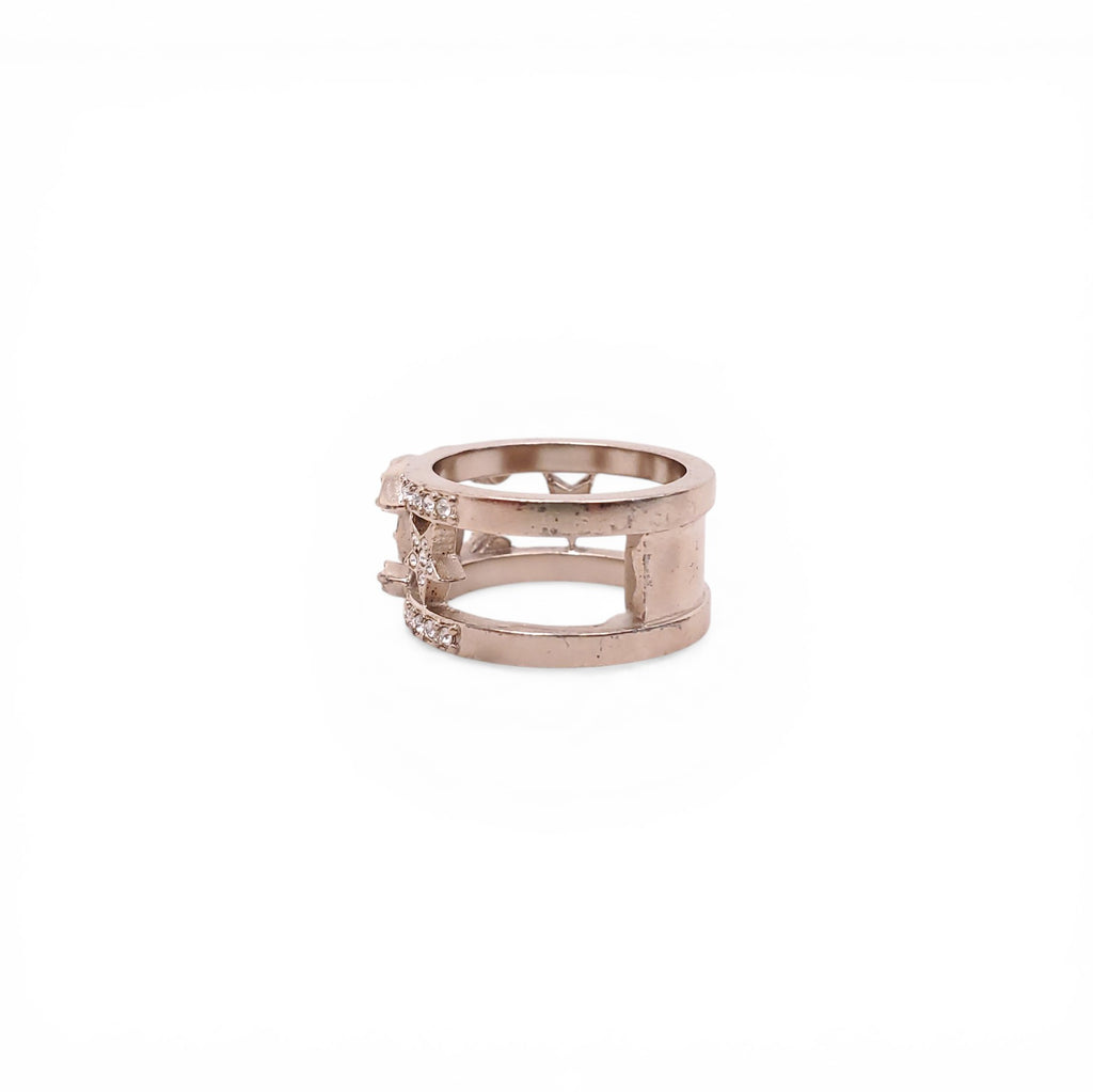 CHANEL METAL AND CRYSTAL CC LOGO STAR RING - SIZE 7.5