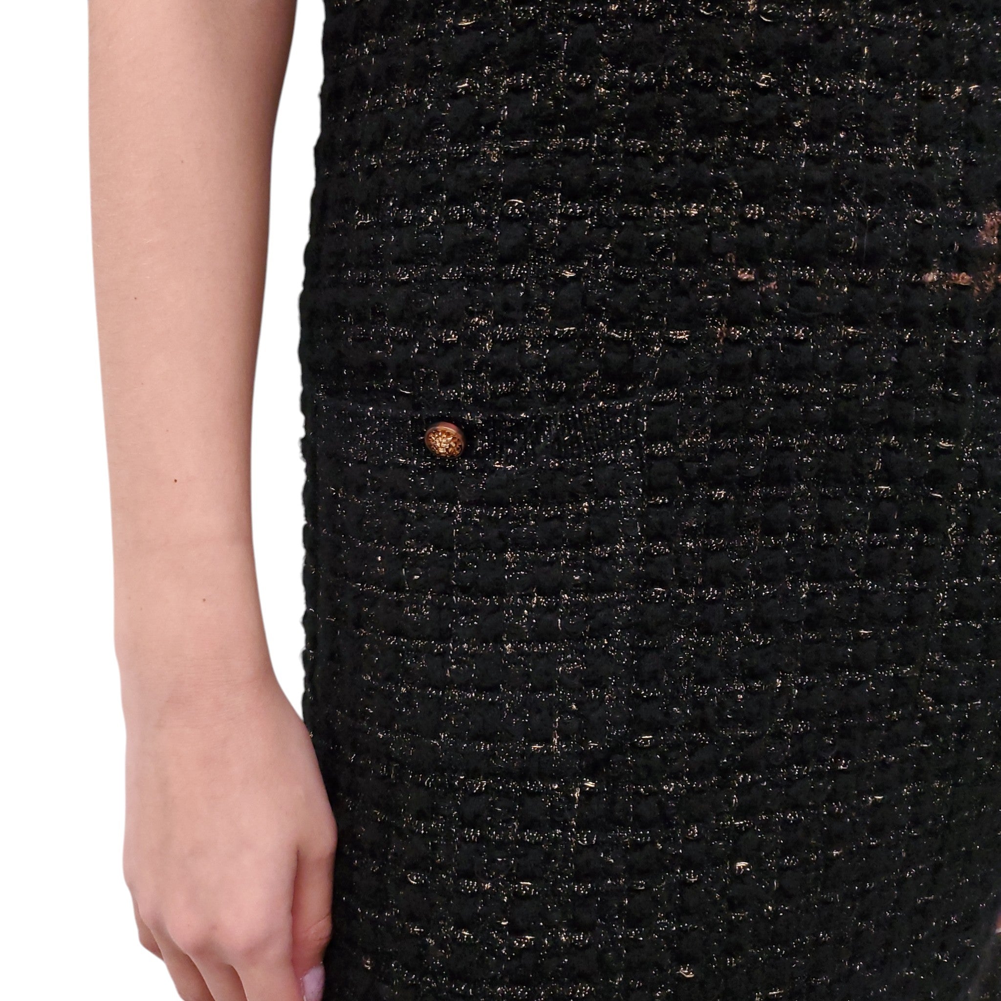 CHANEL METALLIC TWEED SWEATER DRESS - SIZE 38 CHANEL METALLIC TWEED SWEATER DRESS - SIZE 38