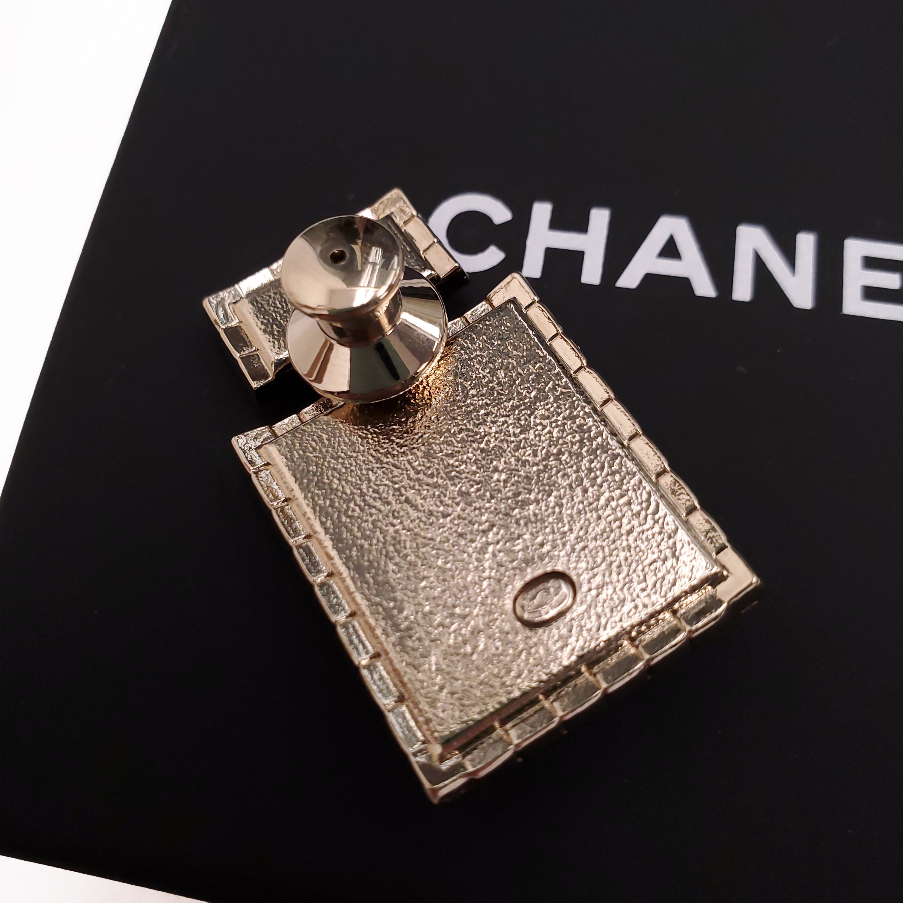 CHANEL PEARL PERFUME BOTTLE BROOCH WITH CRYSTALS