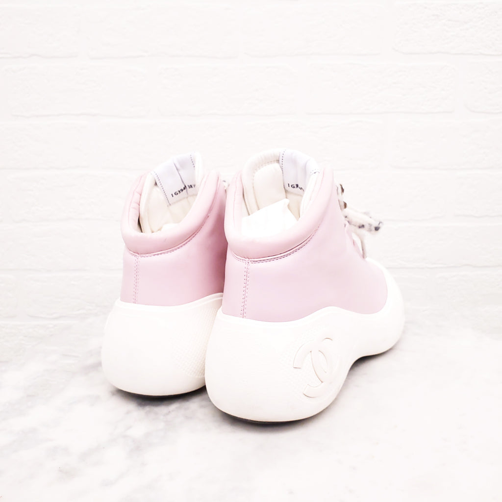 CHANEL PINK LEATHER LOGO BOOTS - SIZE 38.5