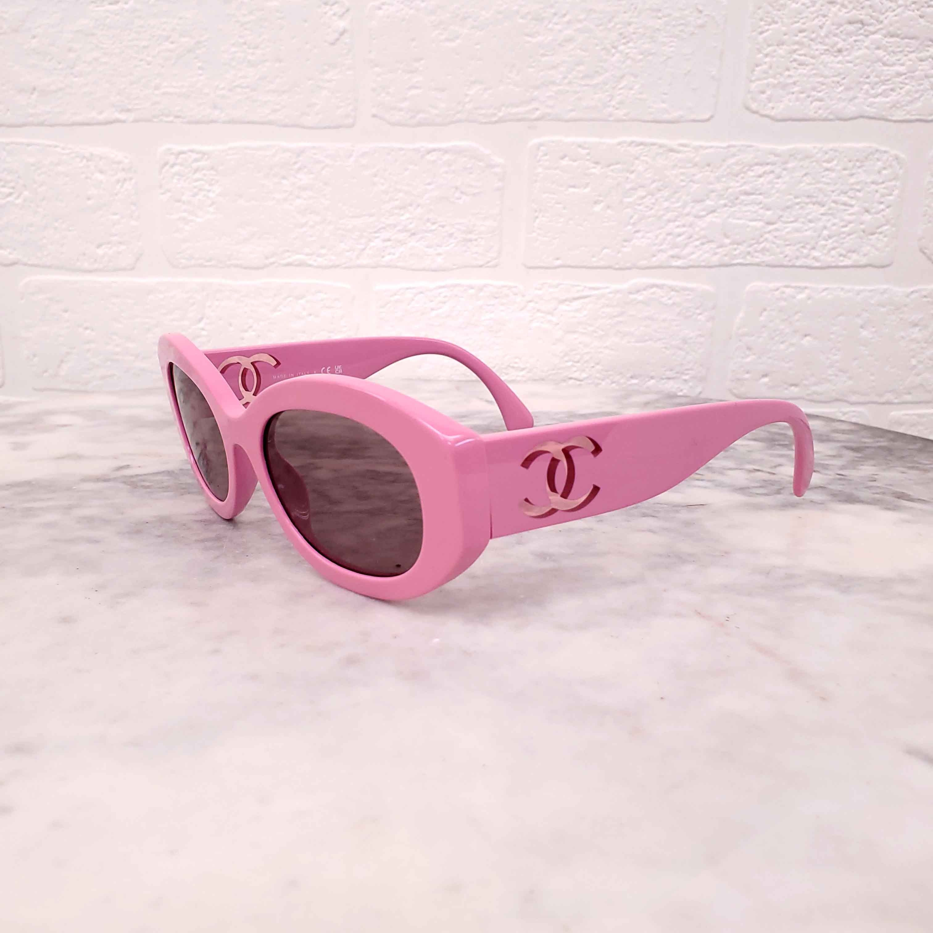 CHANEL PINK LOGO SUNGLASSES