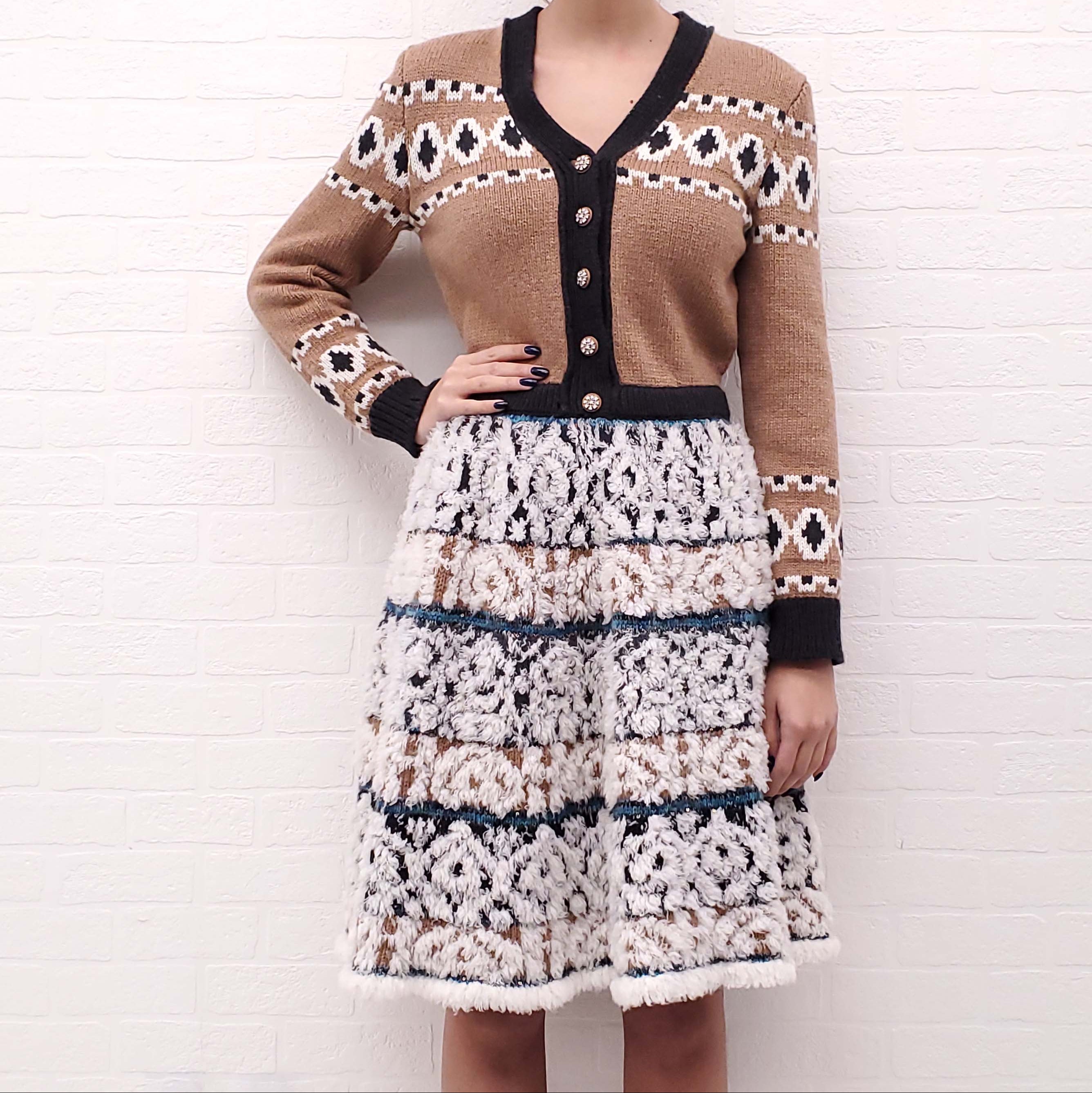 CHANEL RUNWAY CASHMERE BLEND KNIT DRESS WITH SEQUIN DETAIL - SIZE 36