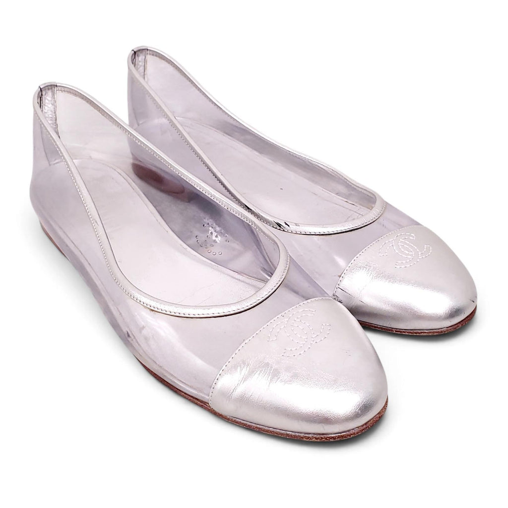 CHANEL SILVER LUCITE BALLET FLATS - SIZE 40.5