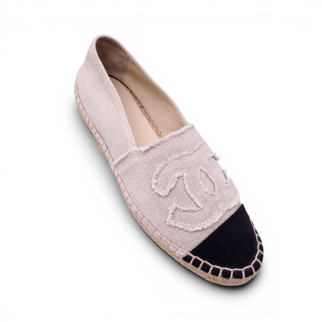 CHANEL TAUPE AND BLACK FABRIC LOGO ESPADRILLES - SIZE 37