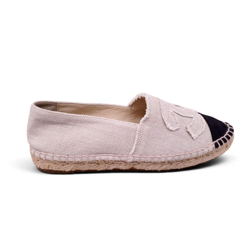 CHANEL TAUPE AND BLACK FABRIC LOGO ESPADRILLES - SIZE 37