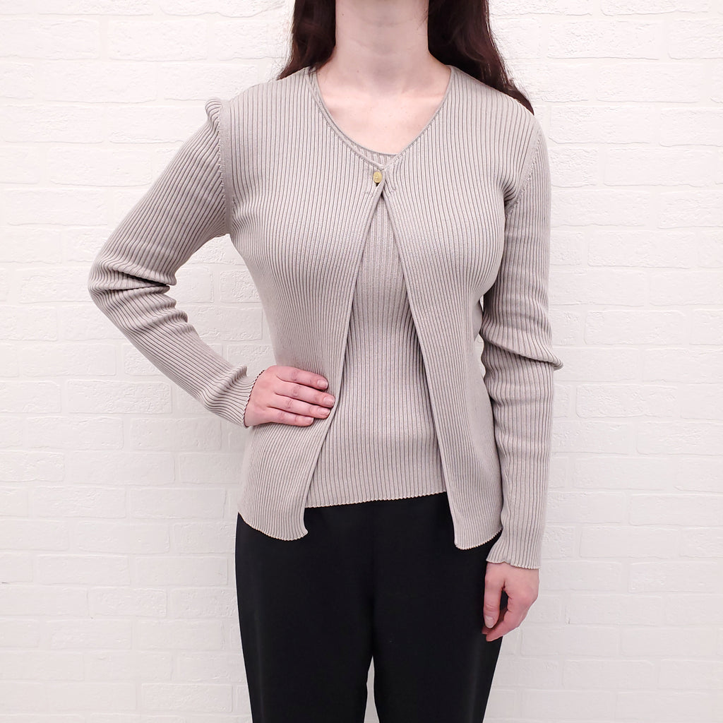 CHANEL TAUPE RIBBED SWEATER SET WITH LOGO BUTTON - SIZE 42