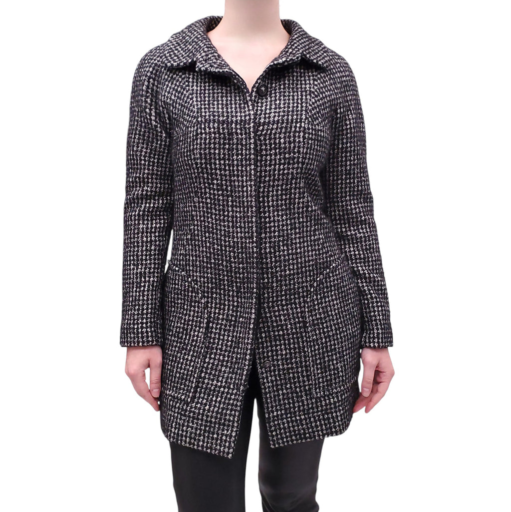 CHANEL TWEED BLACK AND WHITE COAT WITH LION BUTTONS - SIZE 38