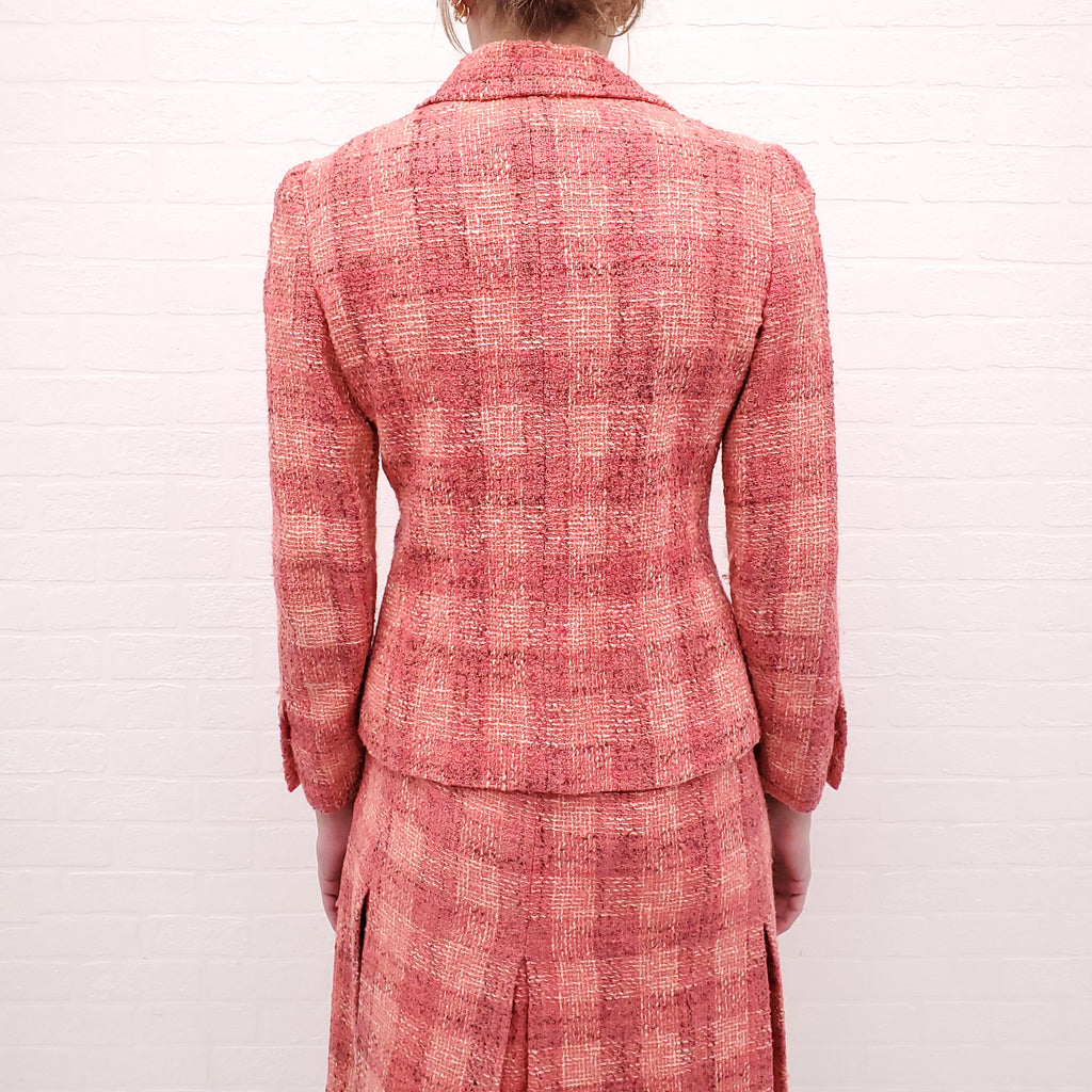 CHANEL VINTAGE 1960'S COLLECTABLE PINK TWEED SUIT WITH LOGO BUTTONS - SIZE 36