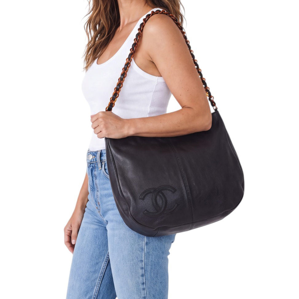 CHANEL VINTAGE BLACK LEATHER CC CROSSBODY WITH TORTOISE CHAIN