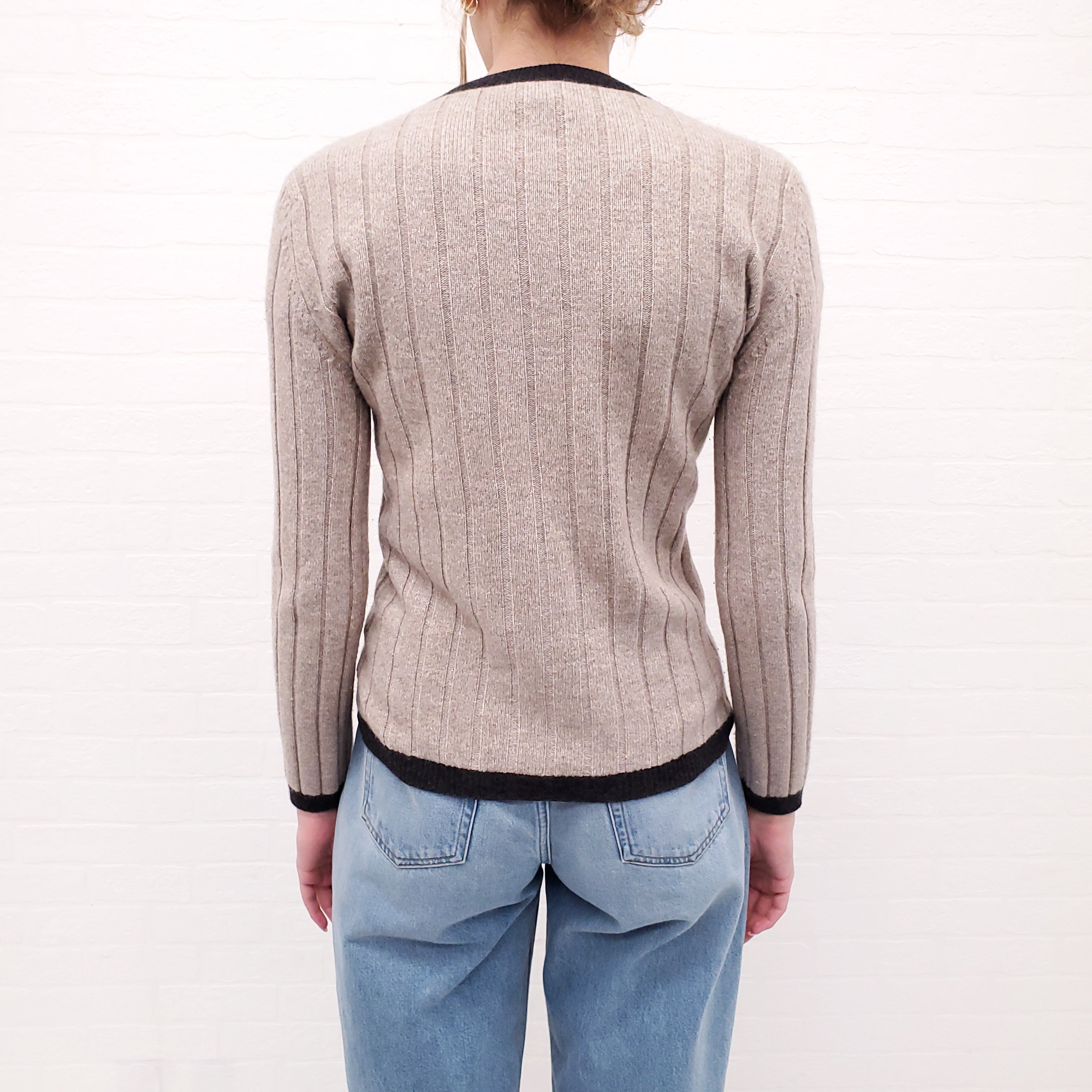 CHANEL VINTAGE TAUPE CASHMERE V-NECK SWEATER WITH LOGO BUTTON - SIZE 38