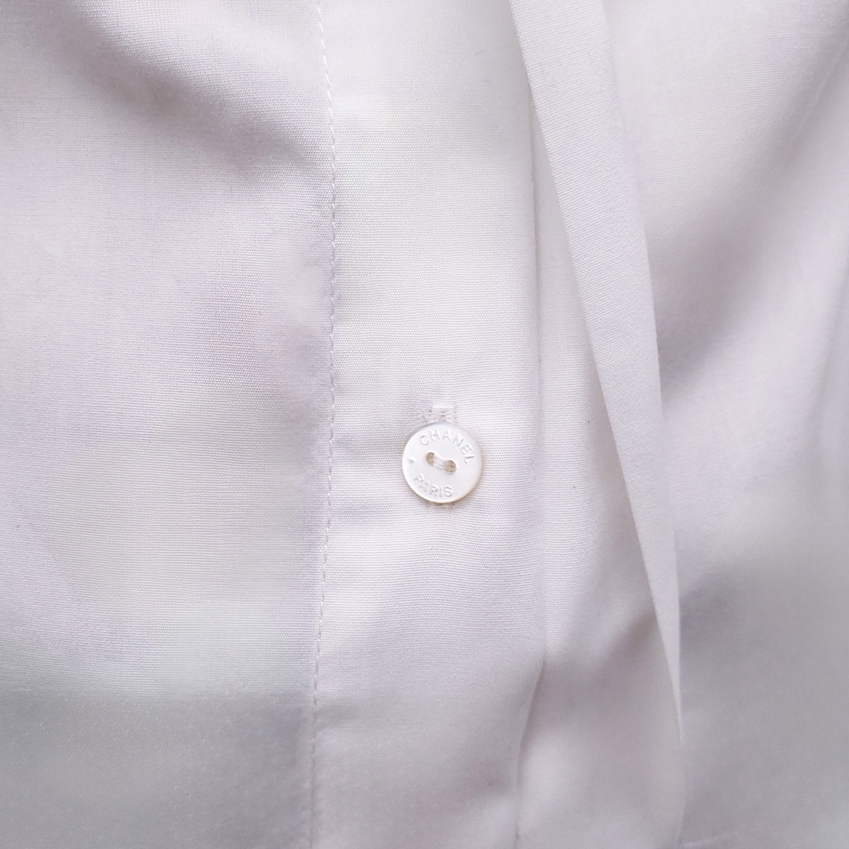 CHANEL WHITE COTTON TUXEDO SHIRT TOP - SIZE 34
