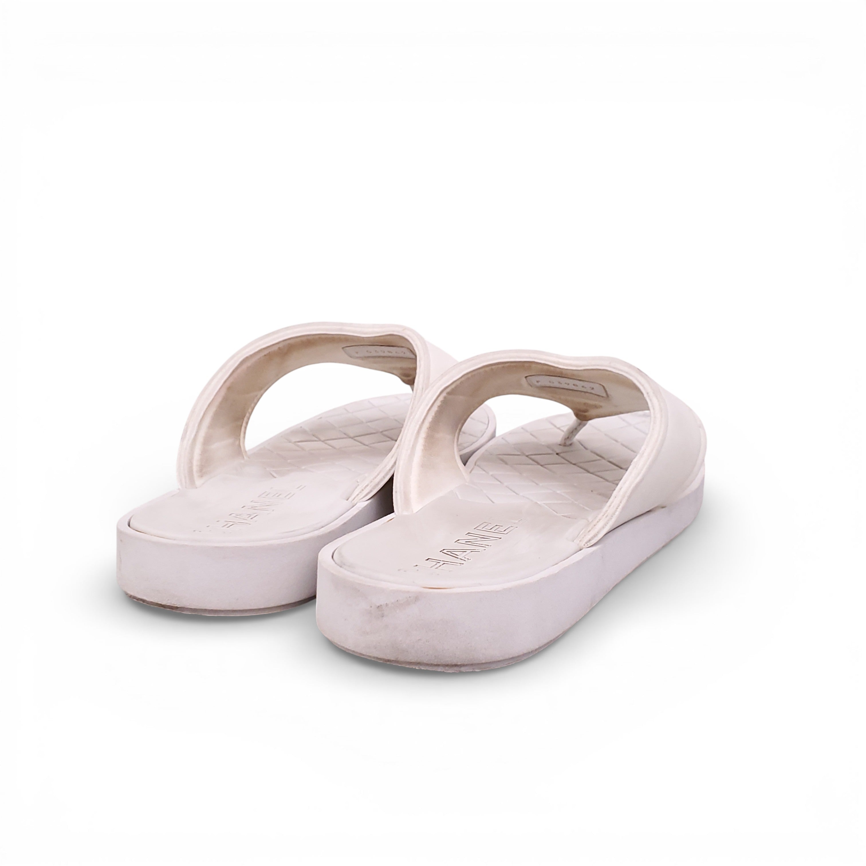 CHANEL WHITE FABRIC LOGO FLIP FLOPS - SIZE 40C