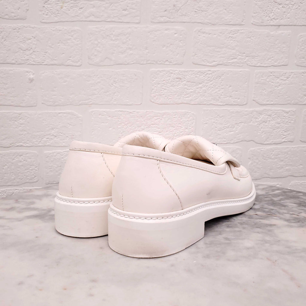 CHANEL WHITE LEATHER LOAFERS - SIZE 38.5