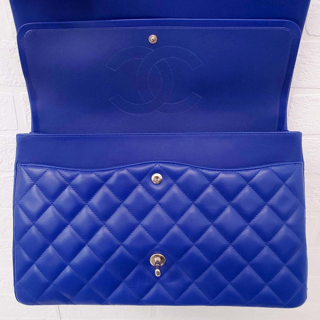 CHANEL ROYAL BLUE JUMBO QUILTED LAMBSKIN DOUBLE FLAP BAG