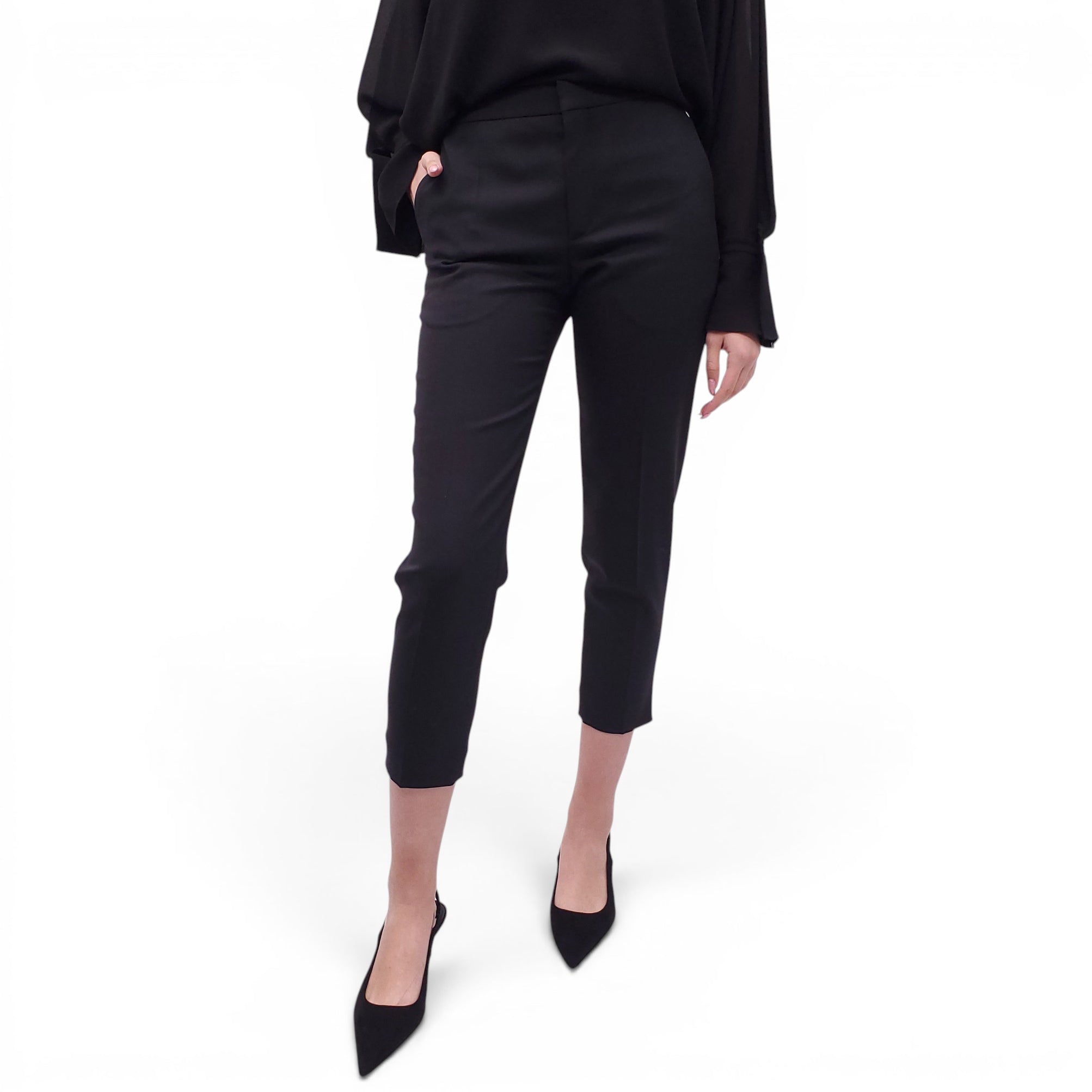 CHLOÉ BLACK CROPPED TROUSERS WITH GOLD LOGO DETAIL - SIZE 36