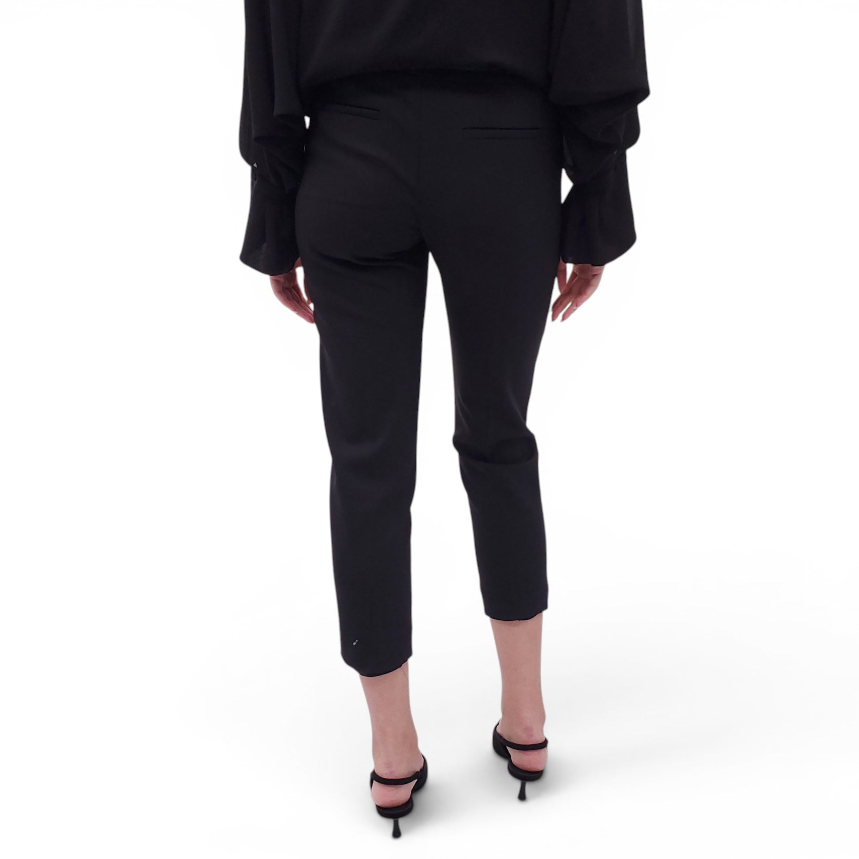 CHLOÉ BLACK CROPPED TROUSERS WITH GOLD LOGO DETAIL - SIZE 36