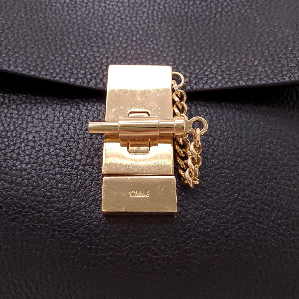 CHLOÉ BLACK LEATHER PADLOCK BAG