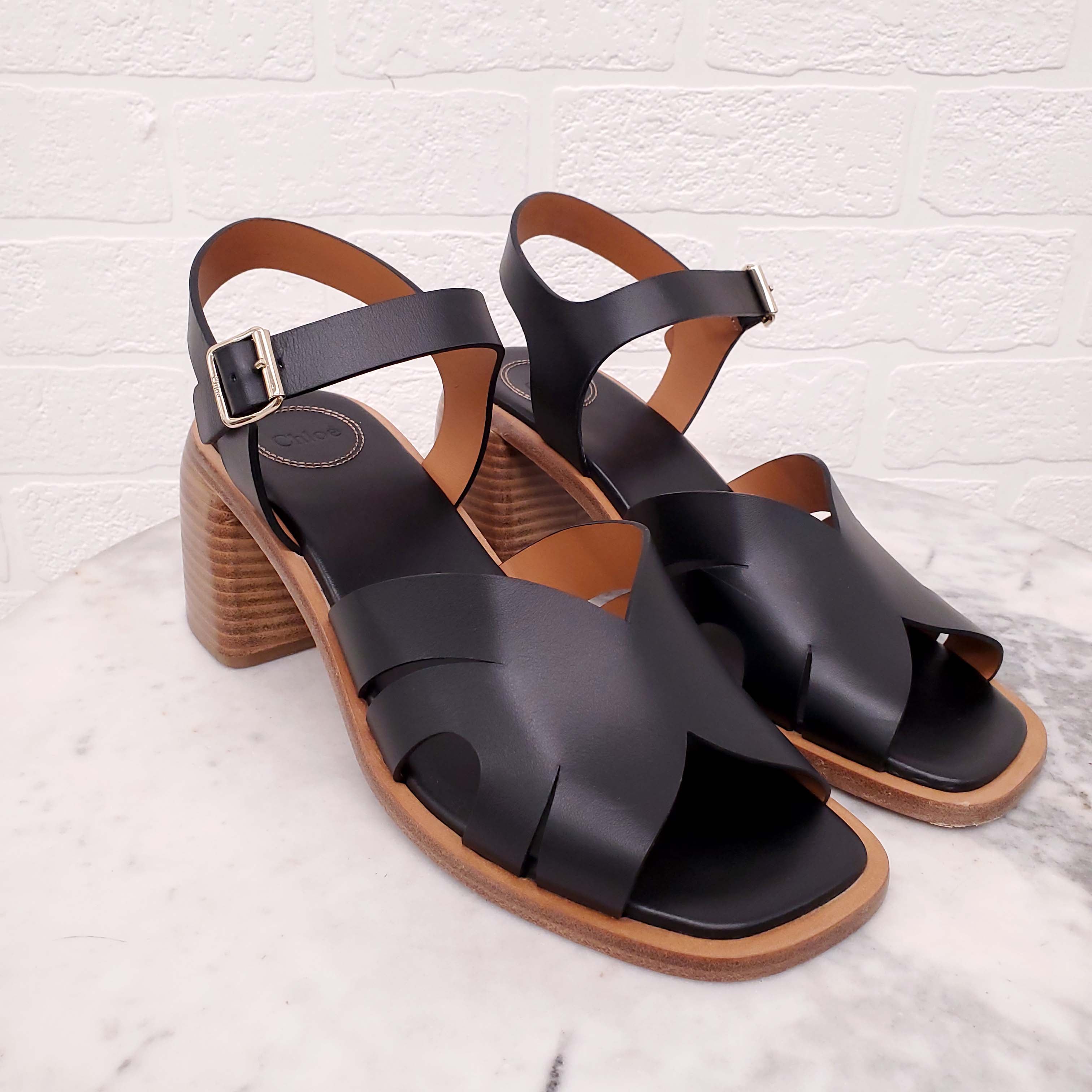 CHLOÉ BLACK LEATHER WOOD HEELS - SIZE 39.5