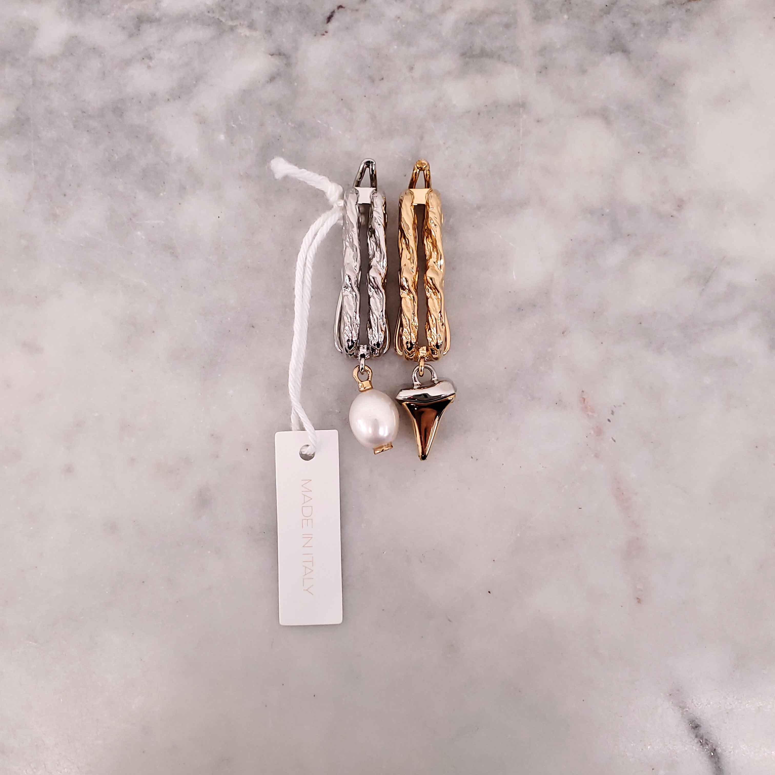 CHLOÉ CHARM BARRETTE SET