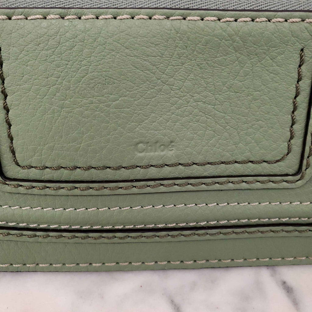 CHLOÉ GREEN LEATHER CARD HOLDER