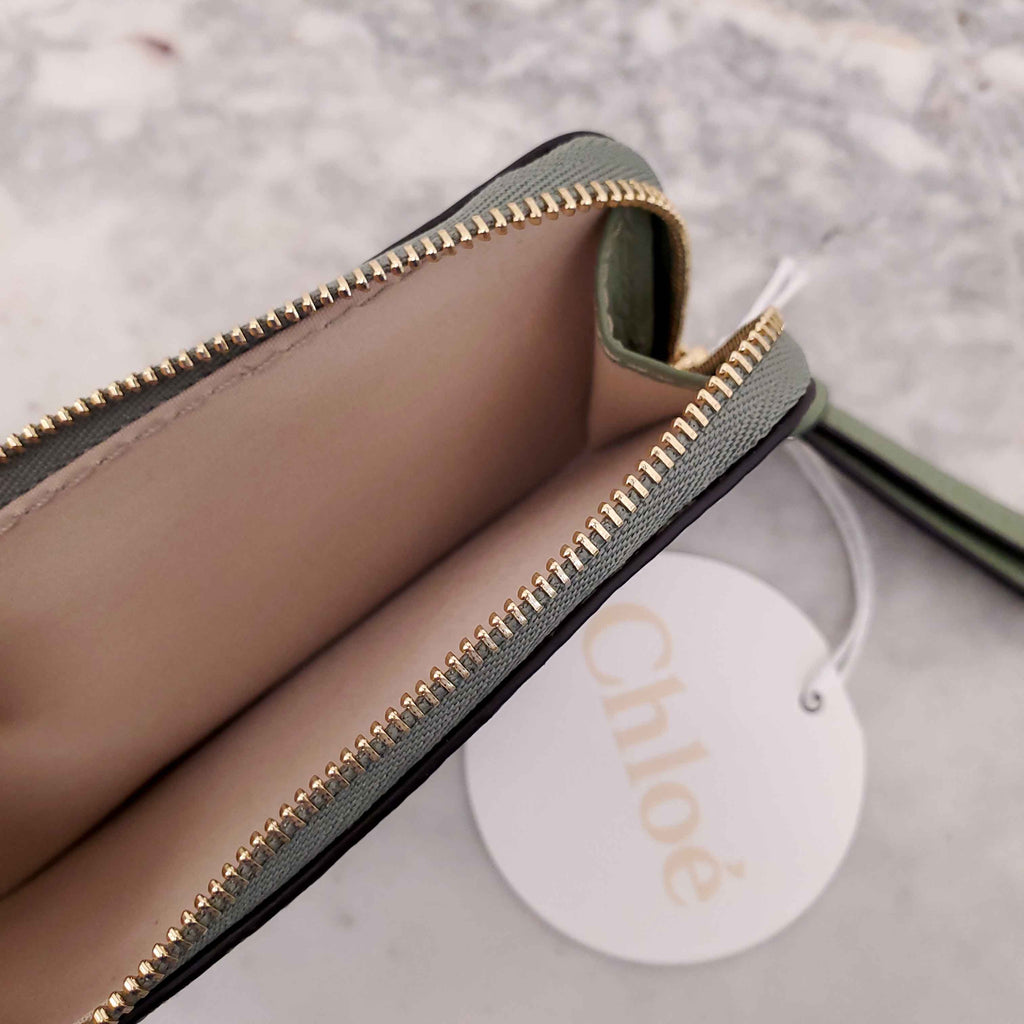 CHLOÉ GREEN LEATHER CARD HOLDER