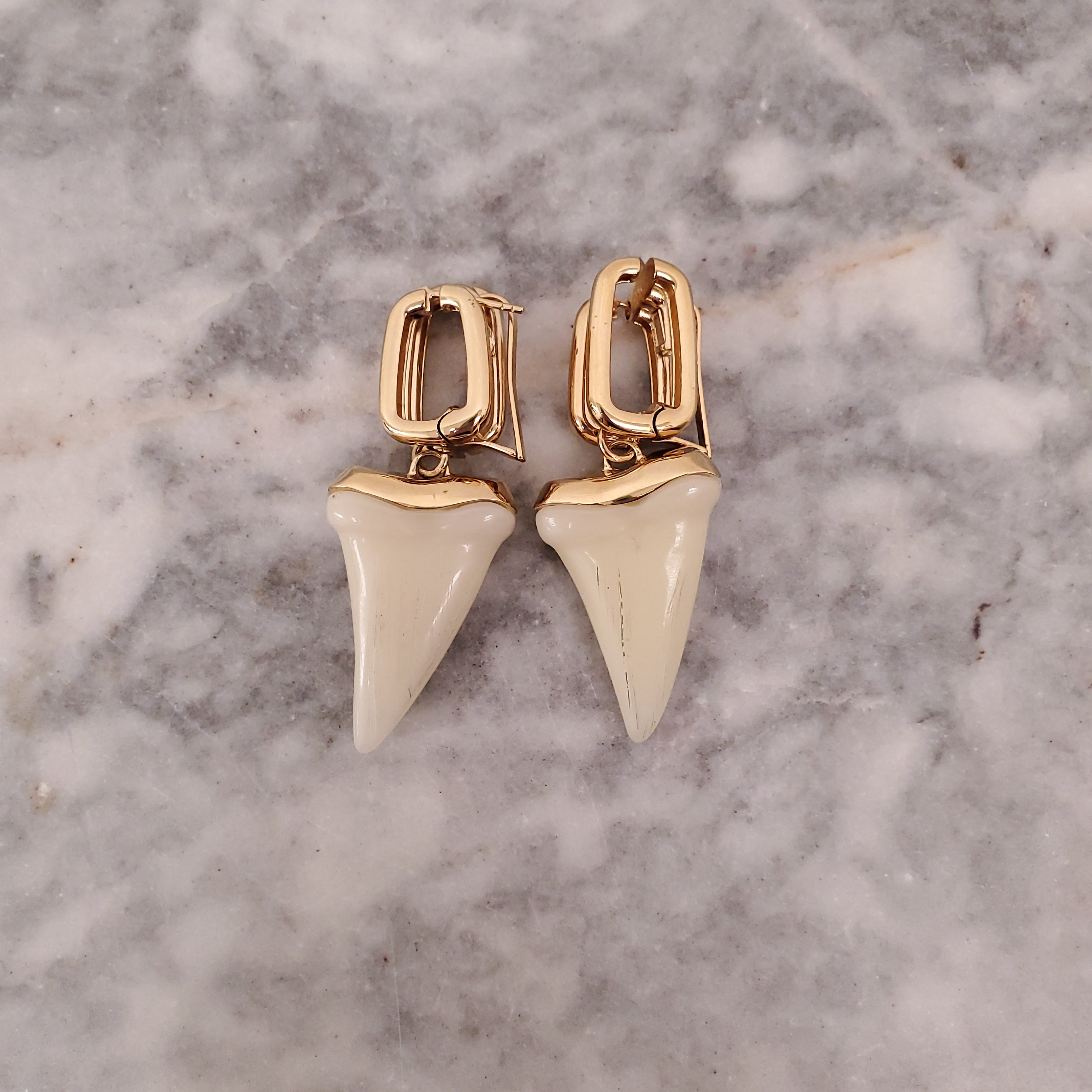 CHLOÉ SHARK TOOTH EARRINGS