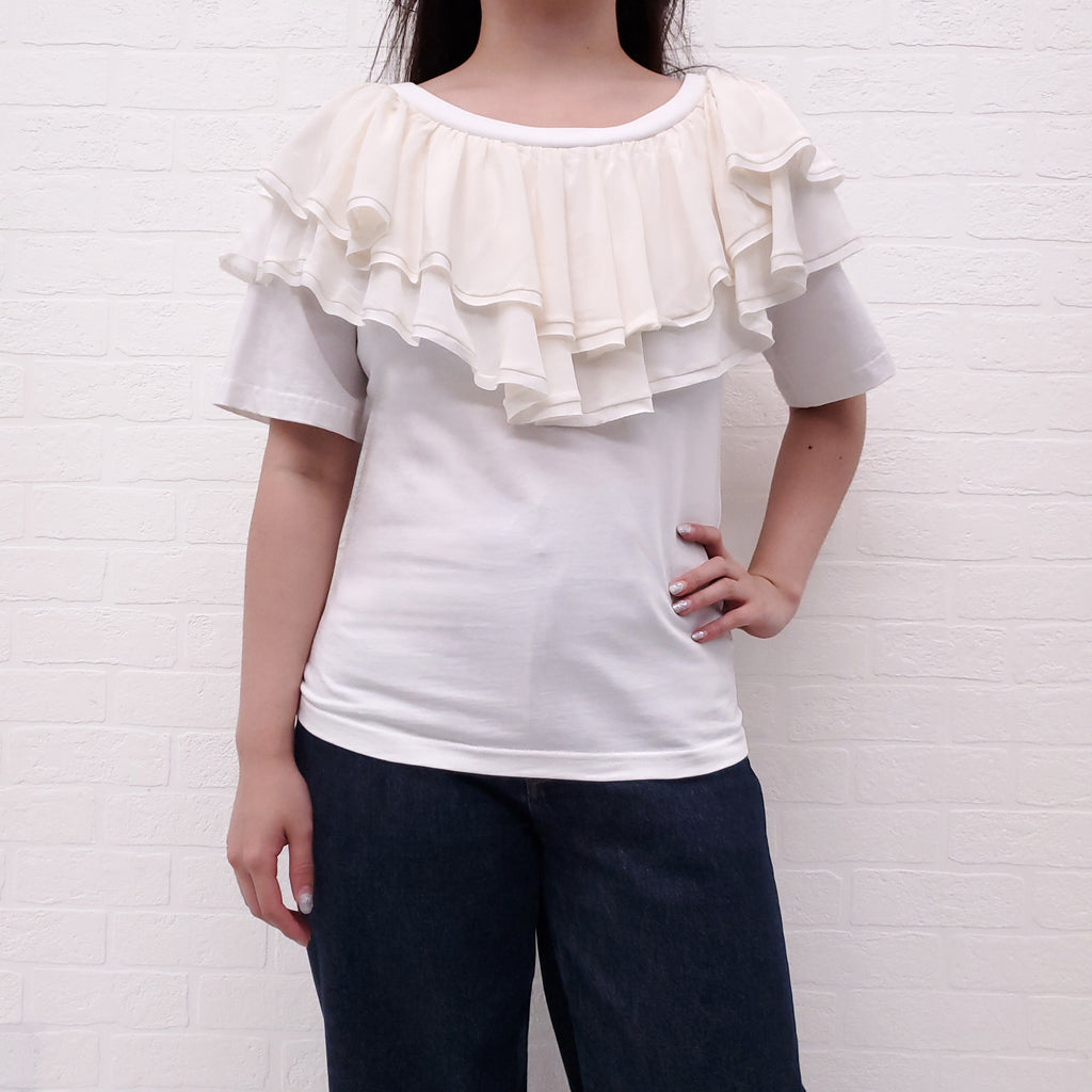 CHLOÉ WHITE COTTON T-SHIRT WITH CREAM SILK RUFFLE DETAIL - SIZE XS