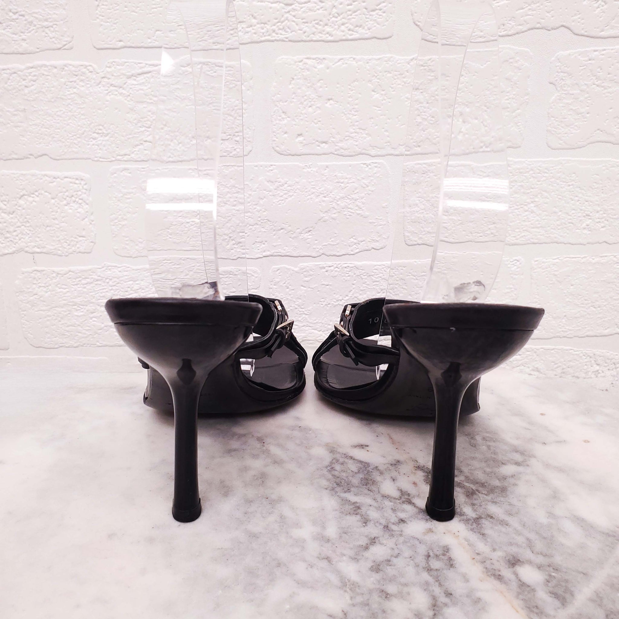 CHRISTIAN DIOR BLACK LEATHER LOGO HEELS WITH BUCKLE DETAIL