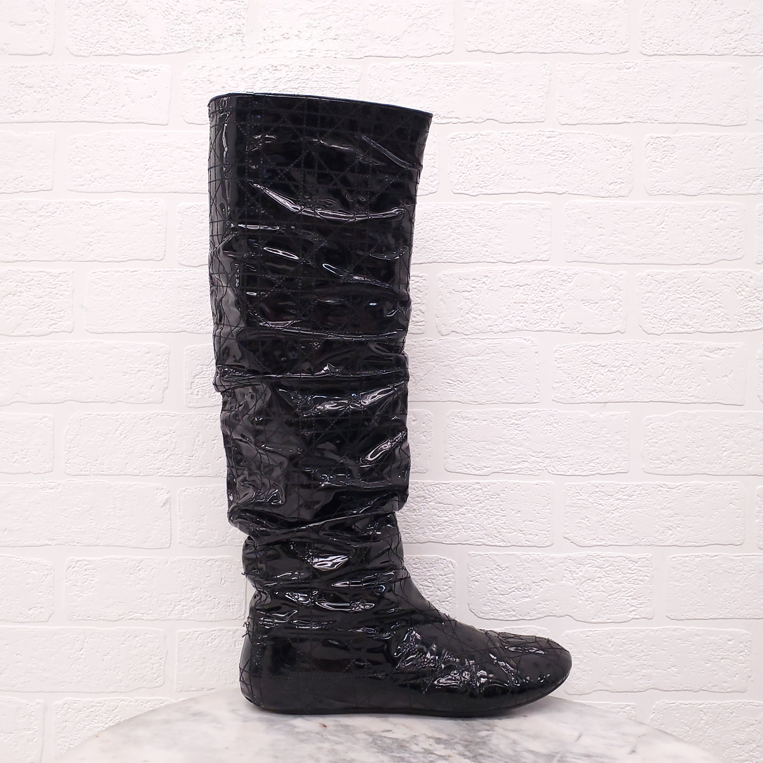 CHRISTIAN DIOR BLACK PATENT MOTO BOOT - SIZE 40