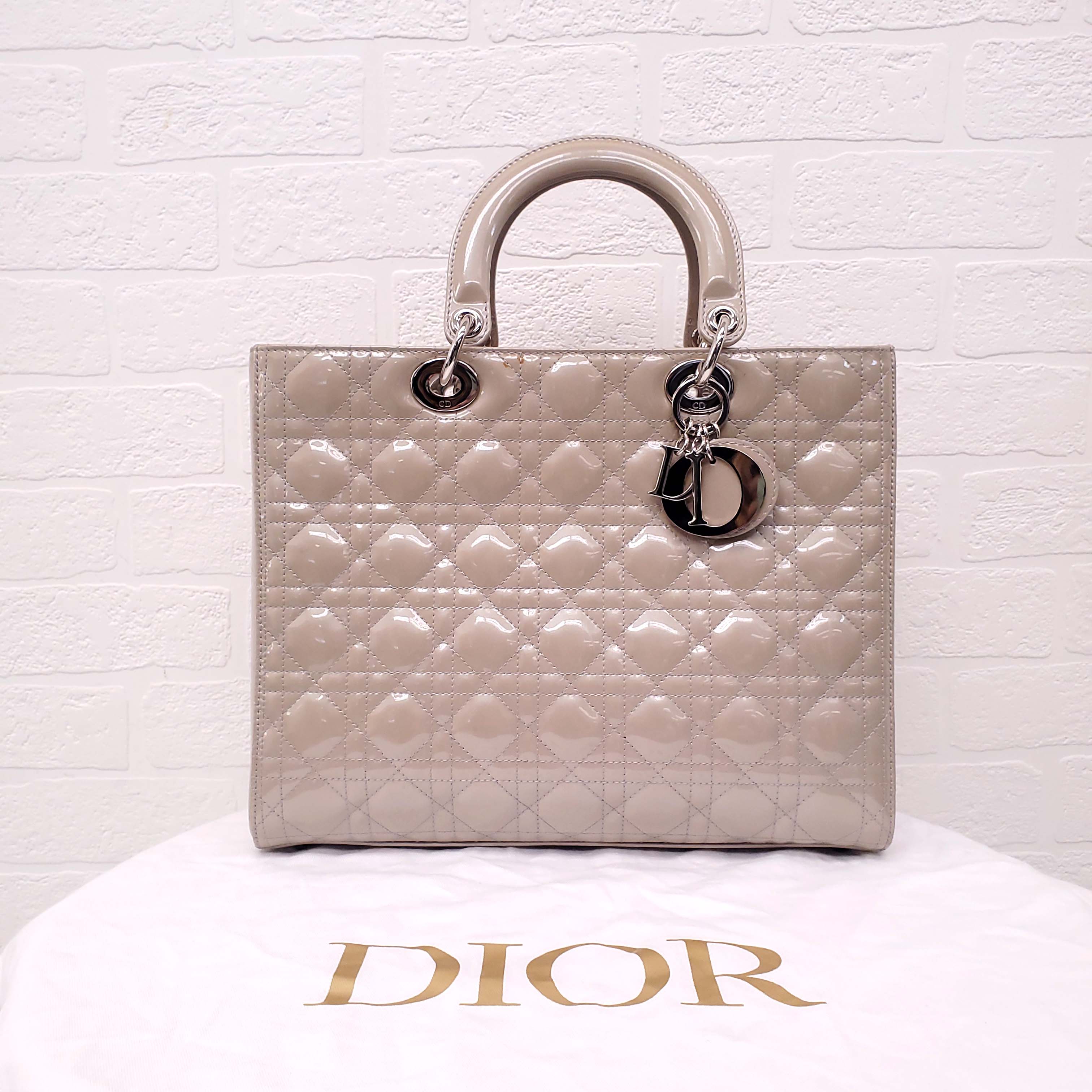 CHRISTIAN DIOR CANNAGE LADY DIOR LARGE PATENT