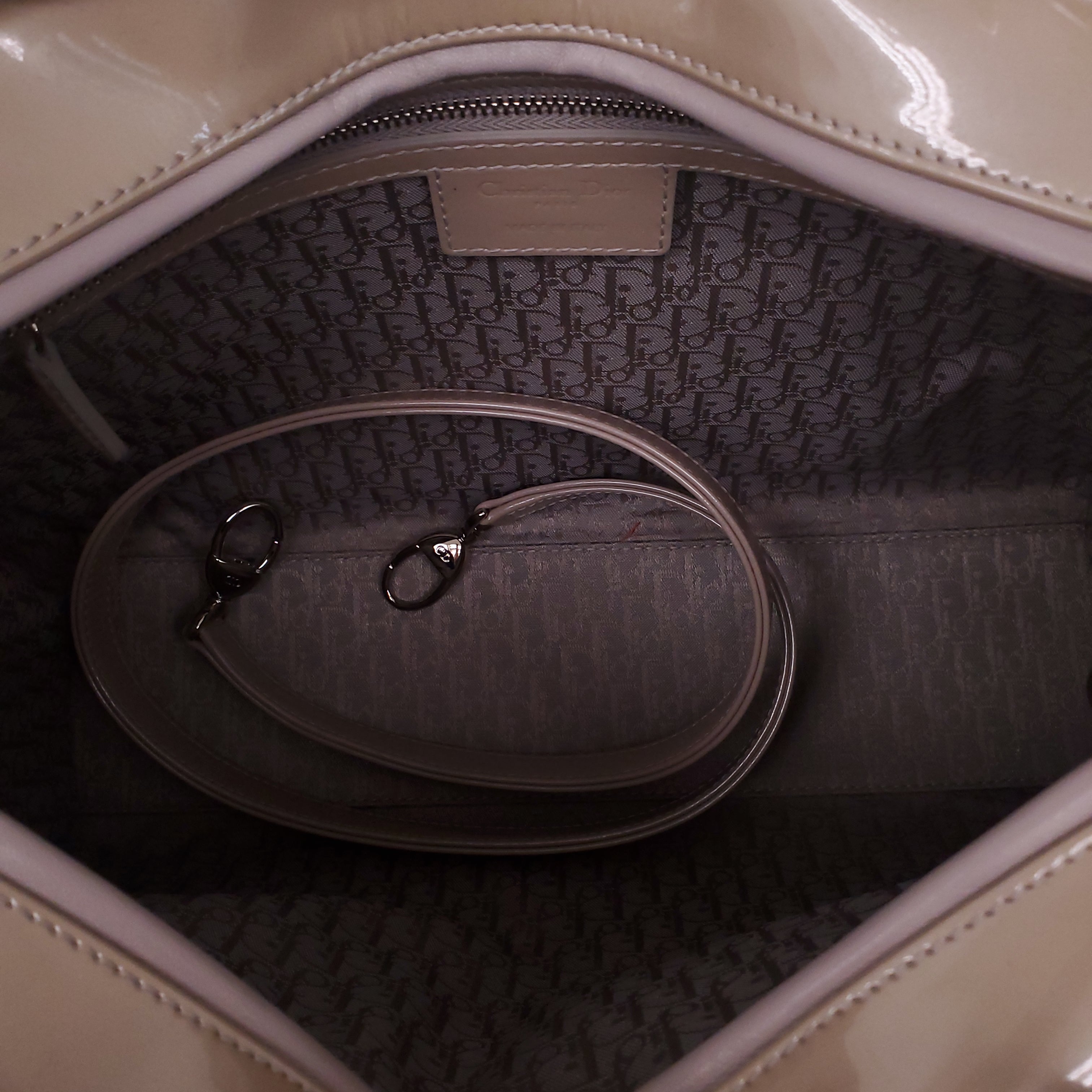 CHRISTIAN DIOR CANNAGE LADY DIOR LARGE PATENT