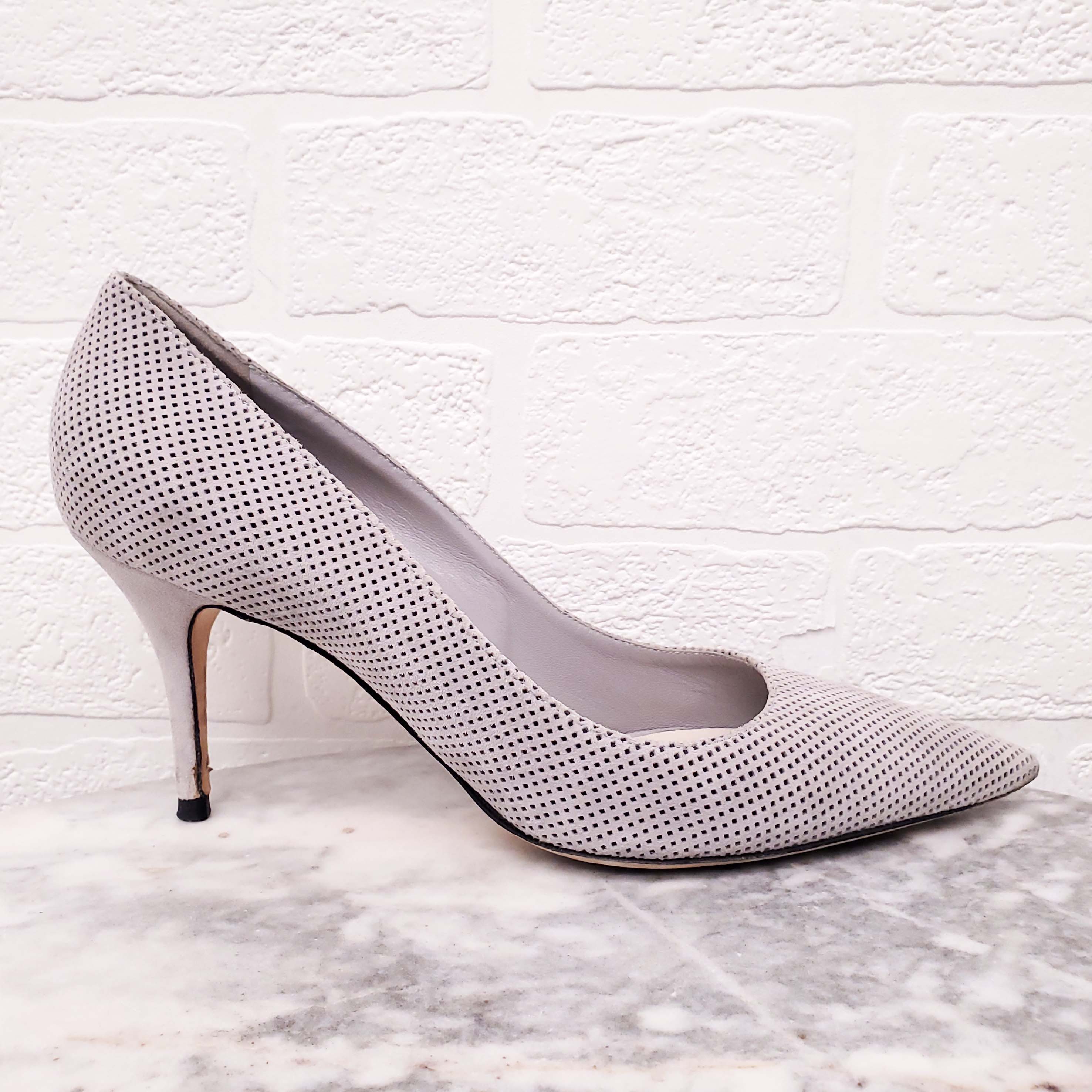 CHRISTIAN DIOR LASER CUT GREY SUEDE KITTEN HEEL - SIZE 39