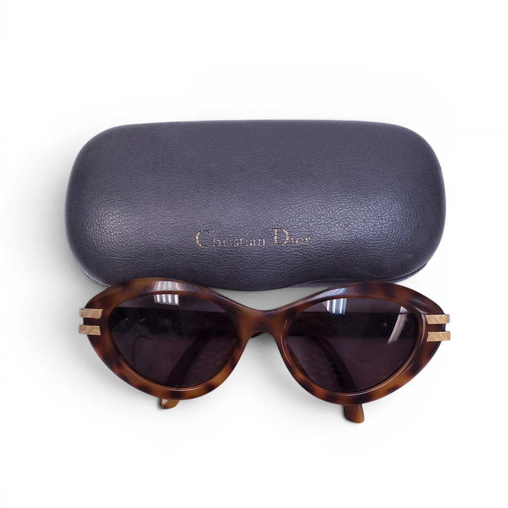 CHRISTIAN DIOR VINTAGE TORTOISE SUNGLASSES WITH LOGO