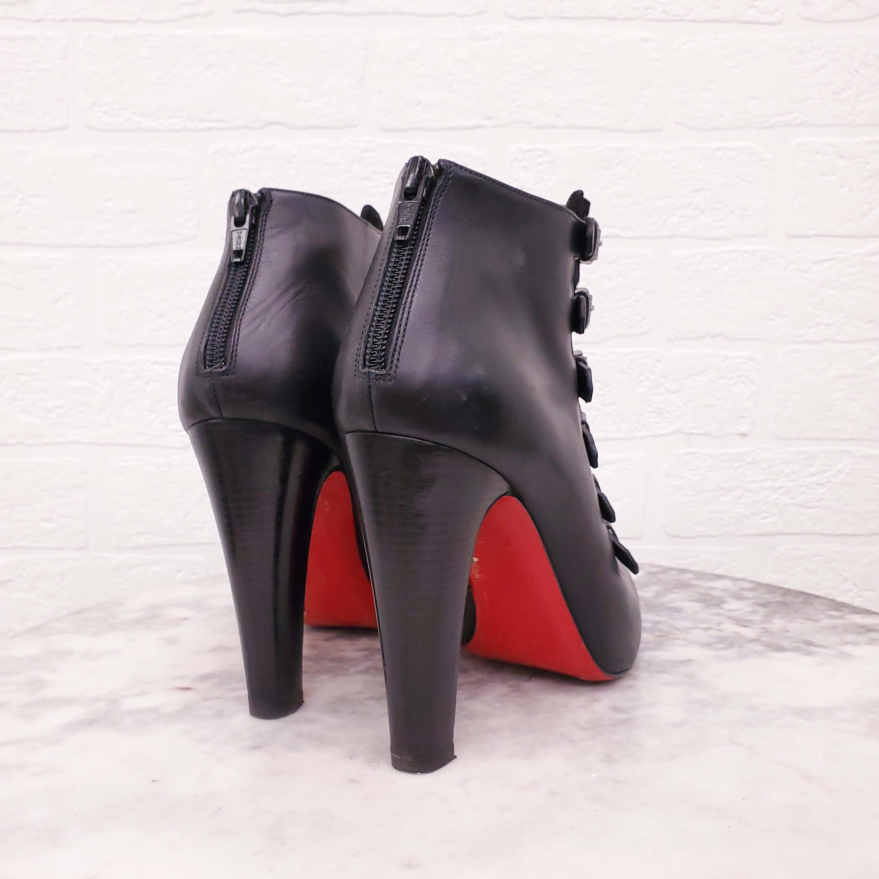 CHRISTIAN LOUBOUTIN BLACK LEATHER AND SUEDE BOOTS WITH BUCKLES - SIZE 41