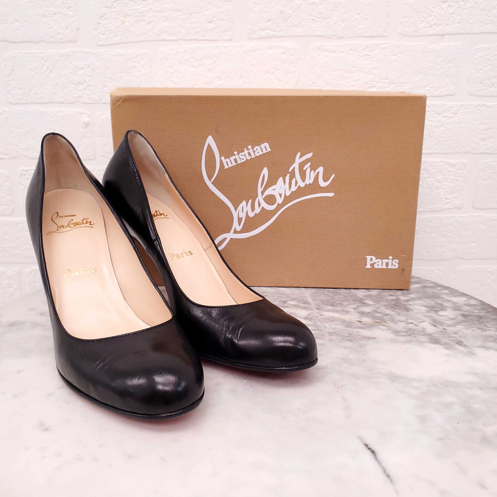 CHRISTIAN LOUBOUTIN BLACK LEATHER PUMPS - SIZE 40