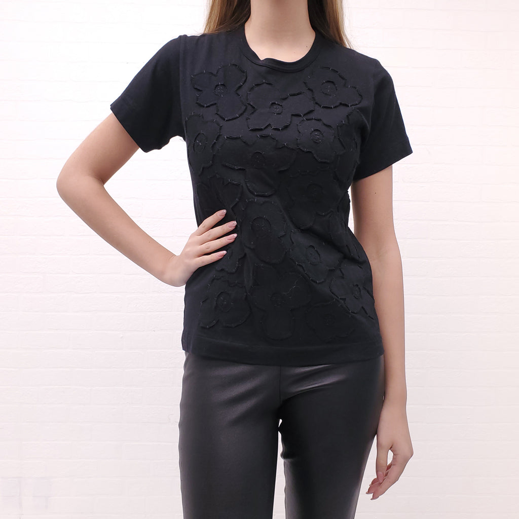 COMME DES GARÇONS BLACK FLORAL EMBROIDERED T-SHIRT - SIZE S