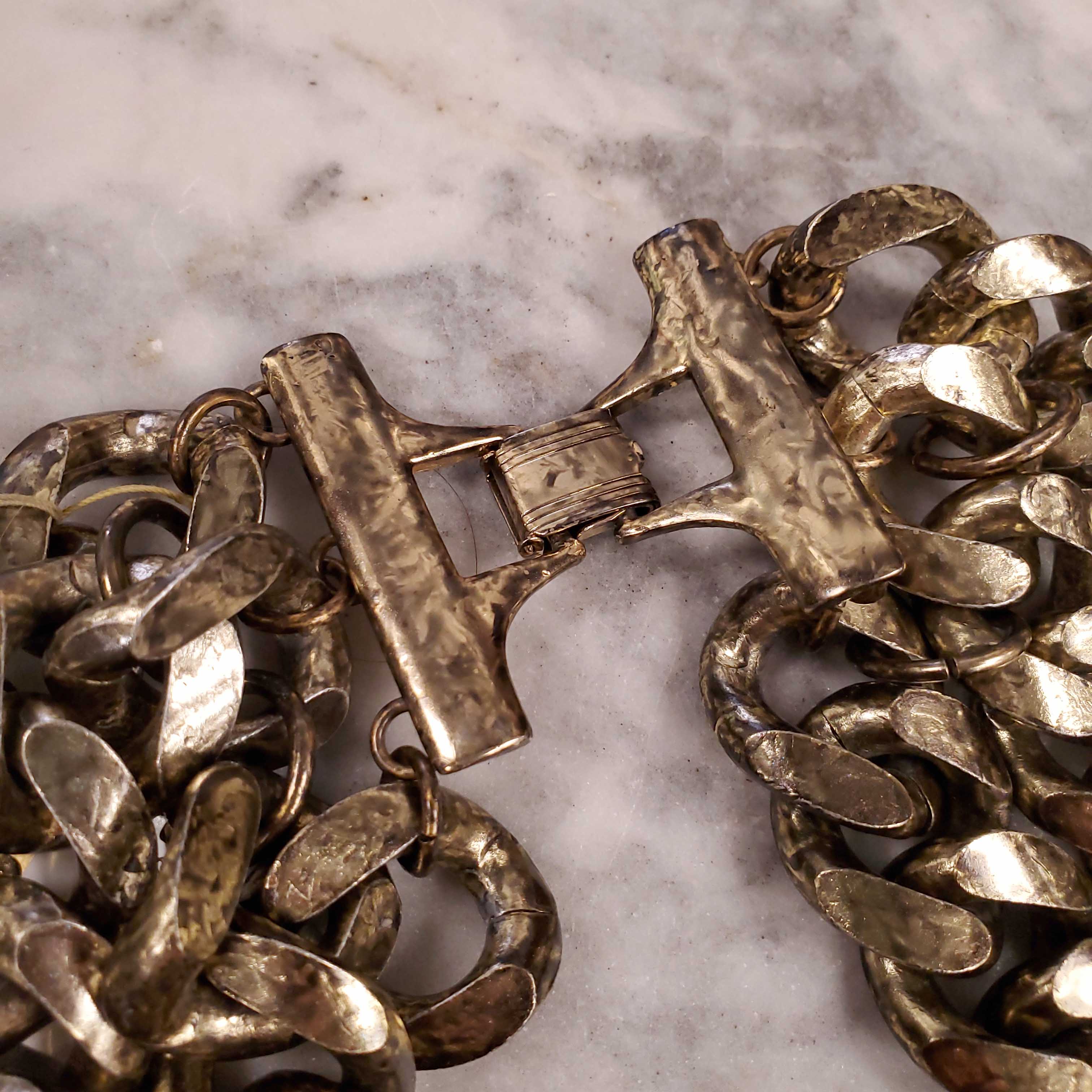 CONTEMPORARY NECKLACE IN 3 HUGE BRONZE PATINATED LINKS