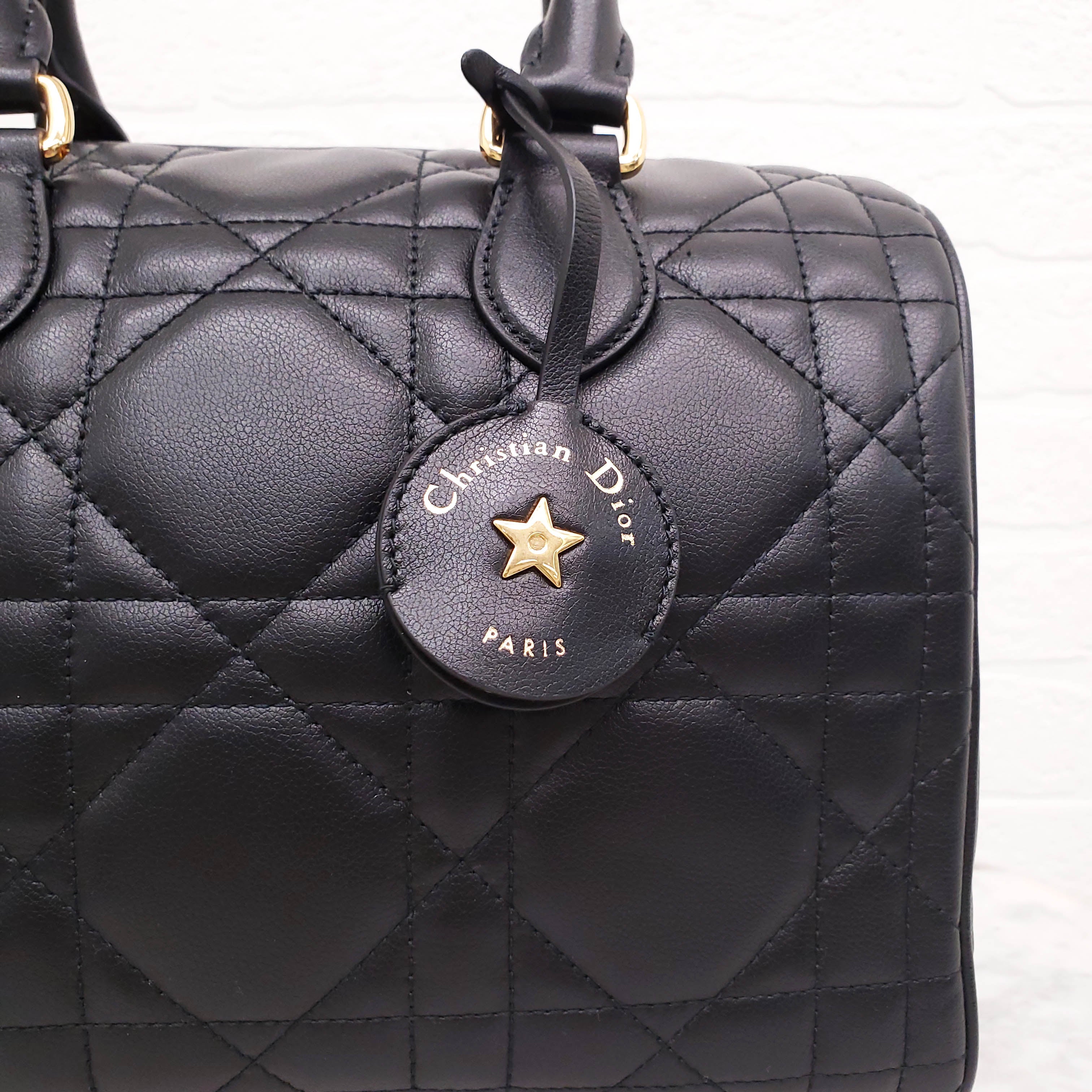 DIOR BLACK MACROCANNAGE CALFSKIN GROOVE 25 BAG