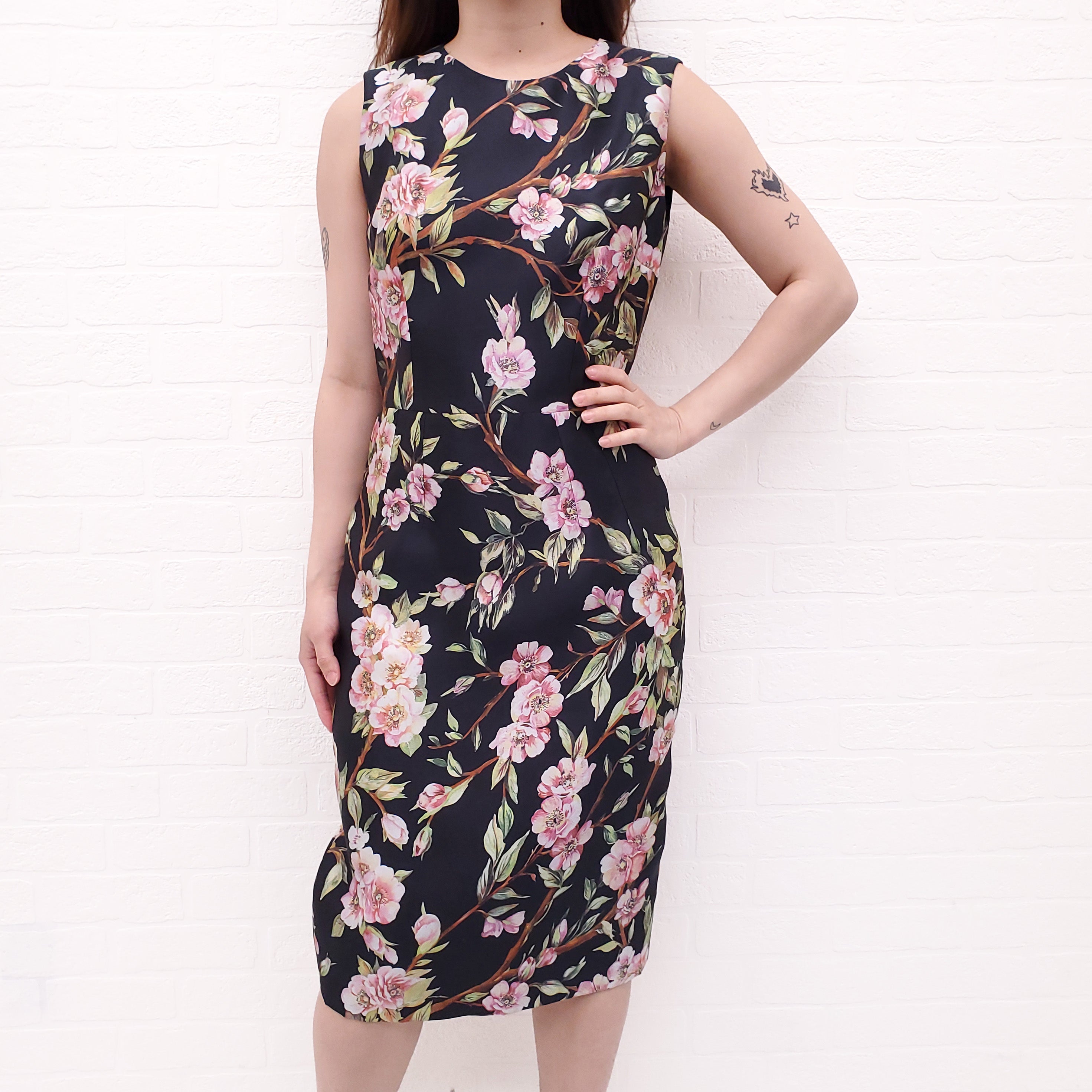 DOLCE & GABBANA BLACK AND PINK FLORAL DRESS - SIZE 40