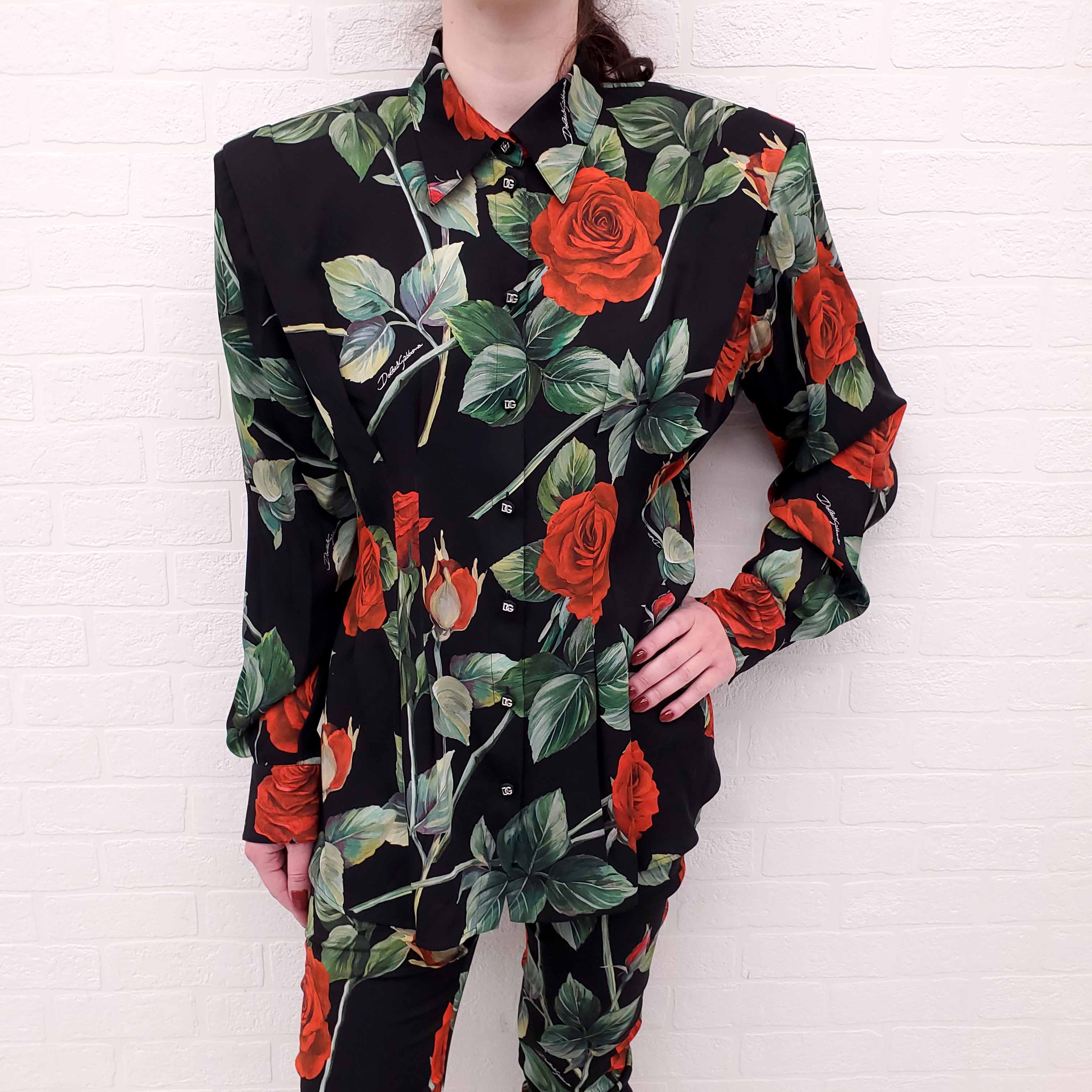 DOLCE & GABBANA ROSE PRINT BUTTON UP SILK BLOUSE WITH LOGO BUTTONS AND EXAGGERATED SHOULDERS - SIZE 46