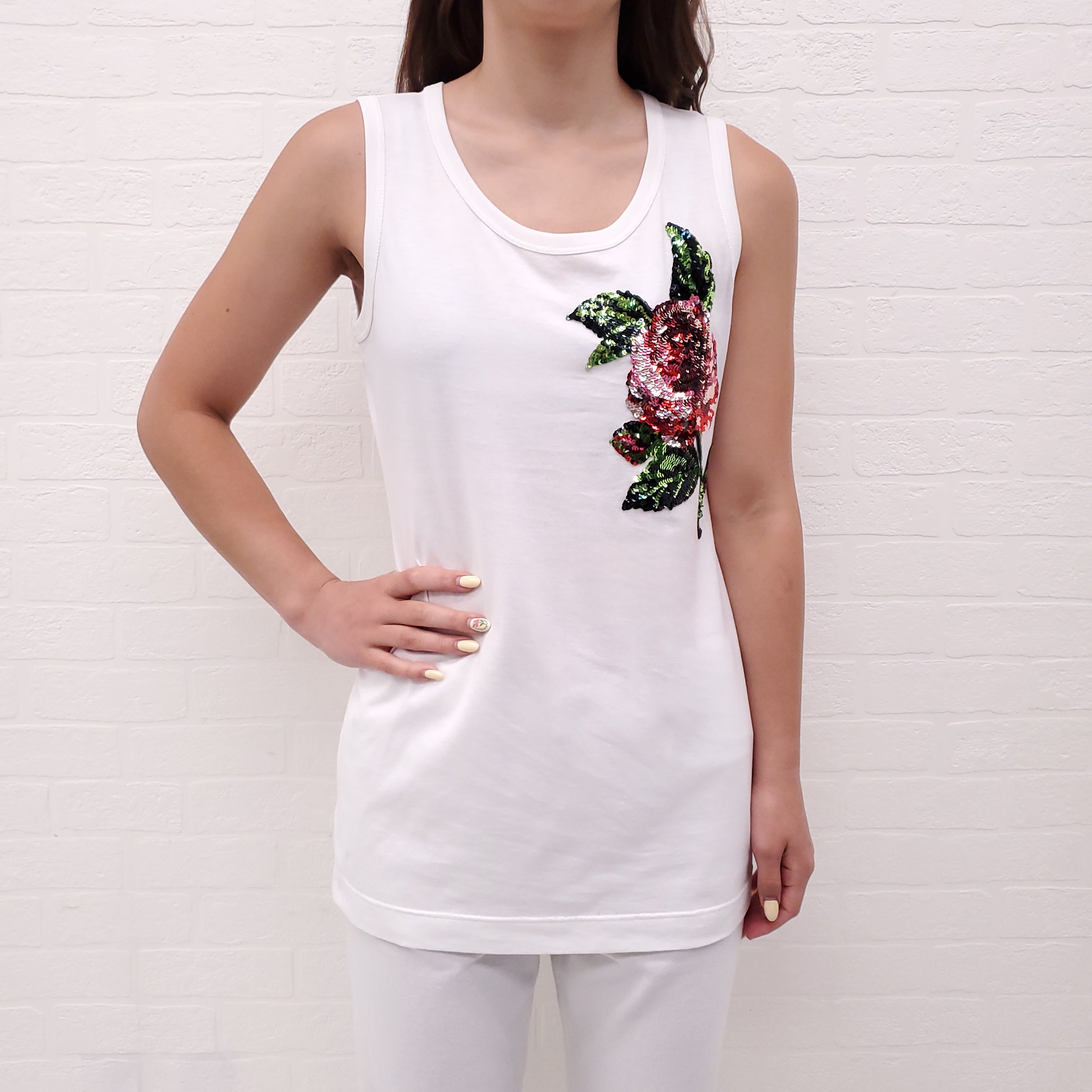 DOLCE & GABBANA WHITE TANK TOP WITH SEQUIN ROSE DETAIL - SIZE 40