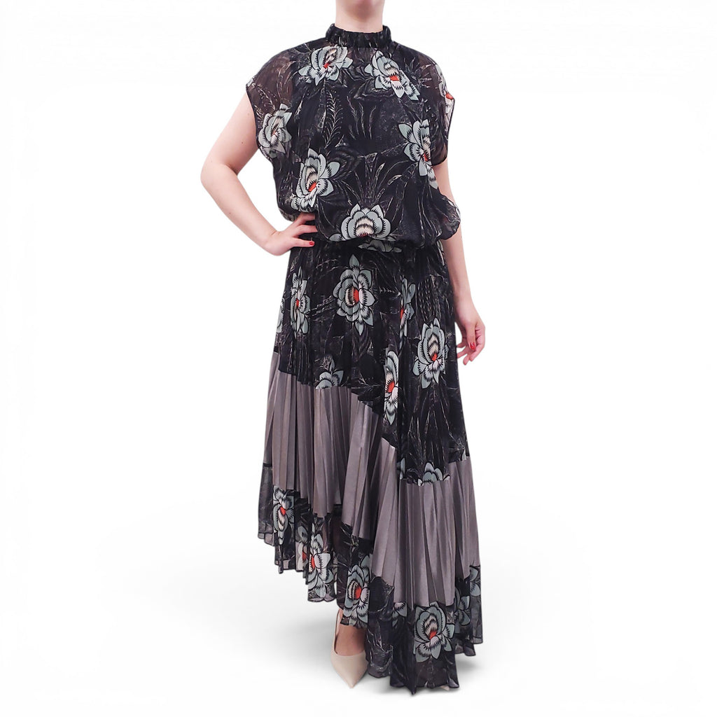 DRIES VAN NOTEN BLACK AND BLUE PATTERNED PLEATED SET - SIZE 38/40