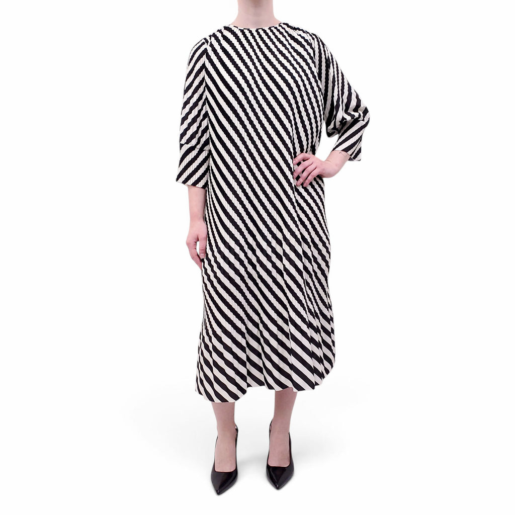 DRIES VAN NOTEN PLEATED BLACK AND WHITE DRESS - SIZE M