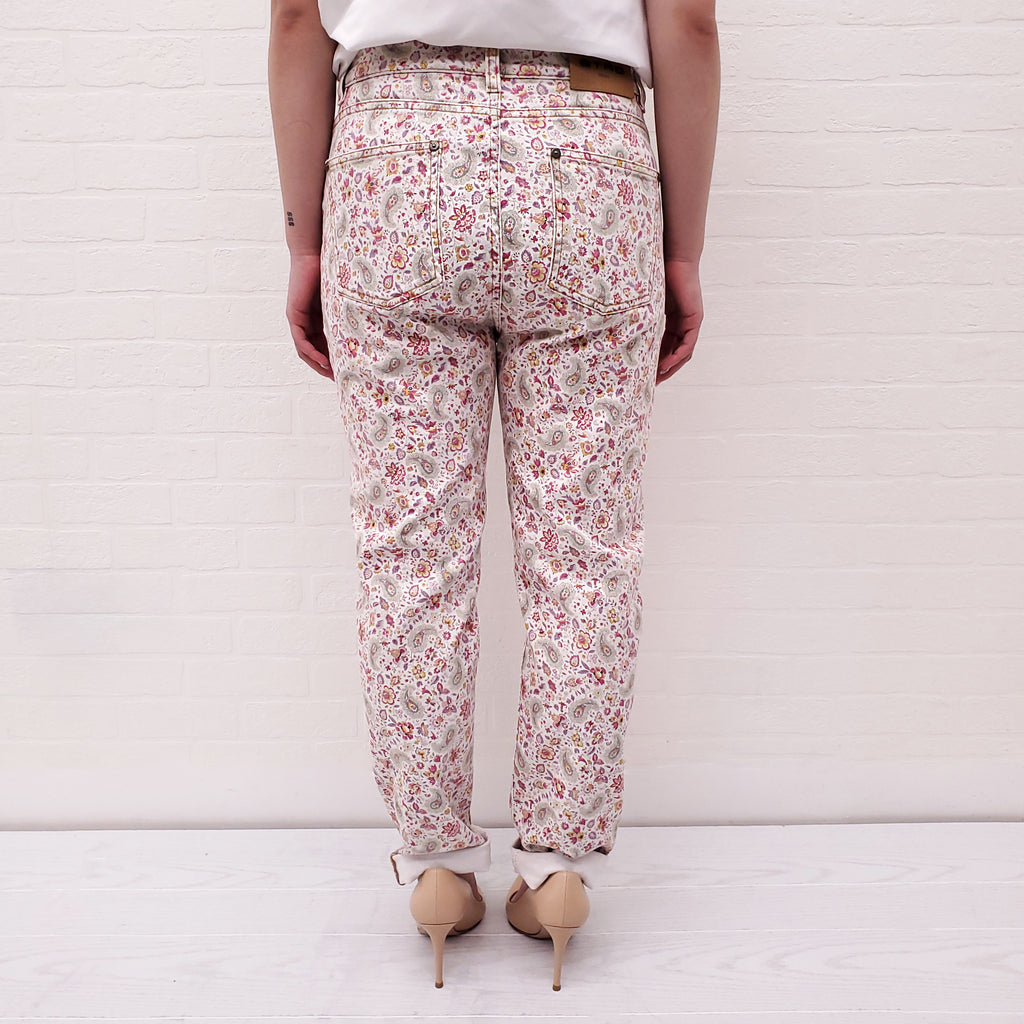 ETRO WHITE FLORAL AND PAISLEY JEANS - SIZE 30